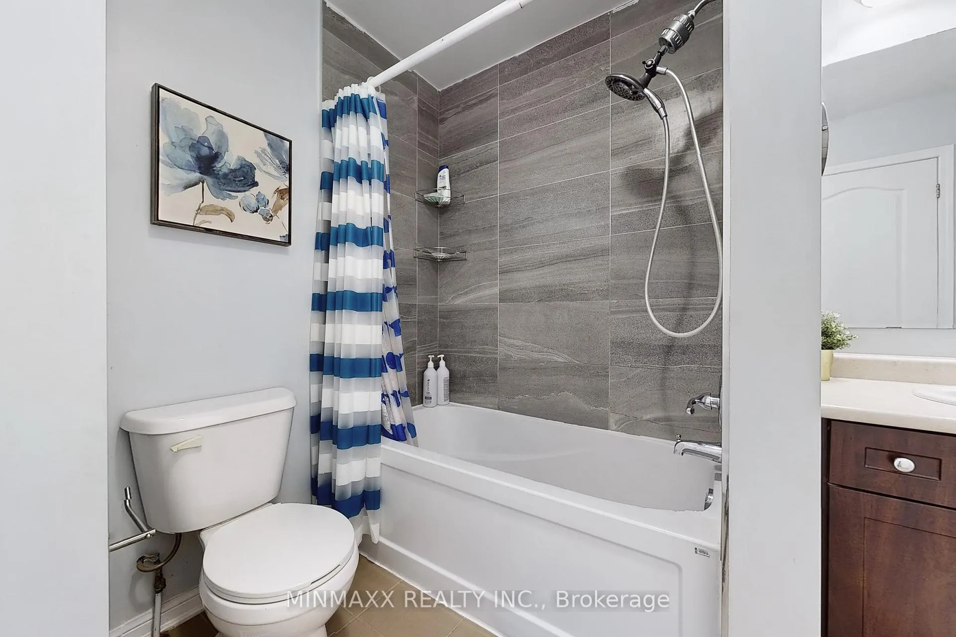 Photo 37 of 1052 Haxton Heights, Milton, Willmott — HOMEH