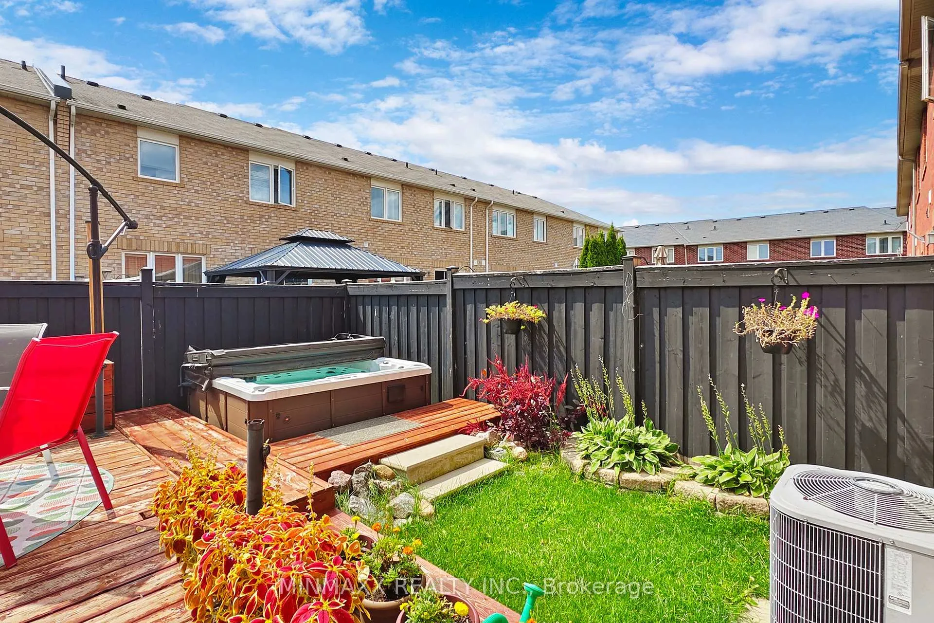 Photo 47 of 1052 Haxton Heights, Milton, Willmott — HOMEH