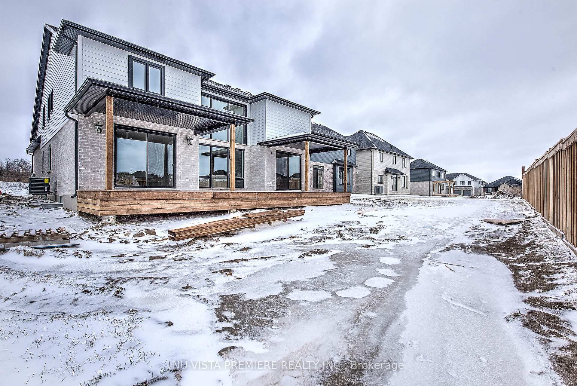 Photo 46 of 71 Basil Crescent, Middlesex Centre, Ilderton — HOMEH
