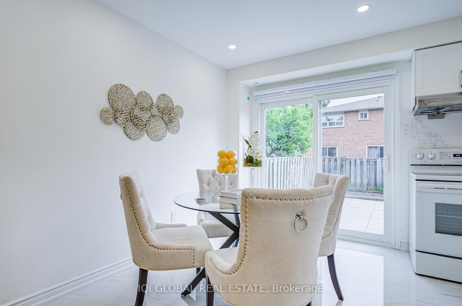 Photo 11 of 27 Providence Crescent, Markham, Milliken Mills West — HOMEH