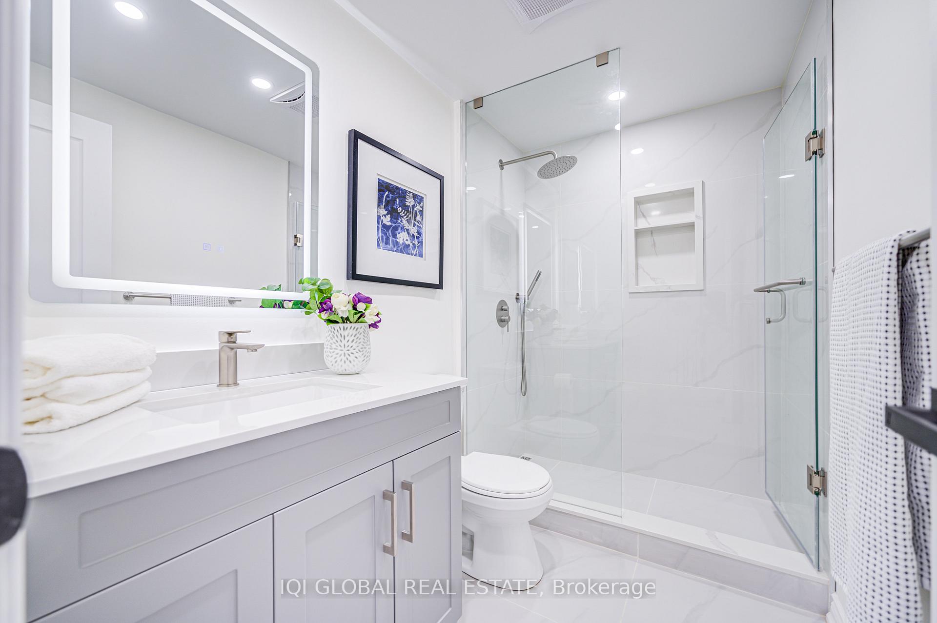 Photo 25 of 27 Providence Crescent, Markham, Milliken Mills West — HOMEH