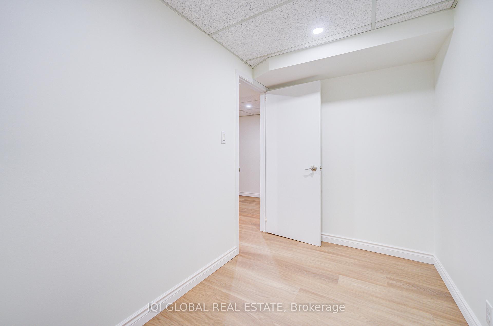 Photo 37 of 27 Providence Crescent, Markham, Milliken Mills West — HOMEH