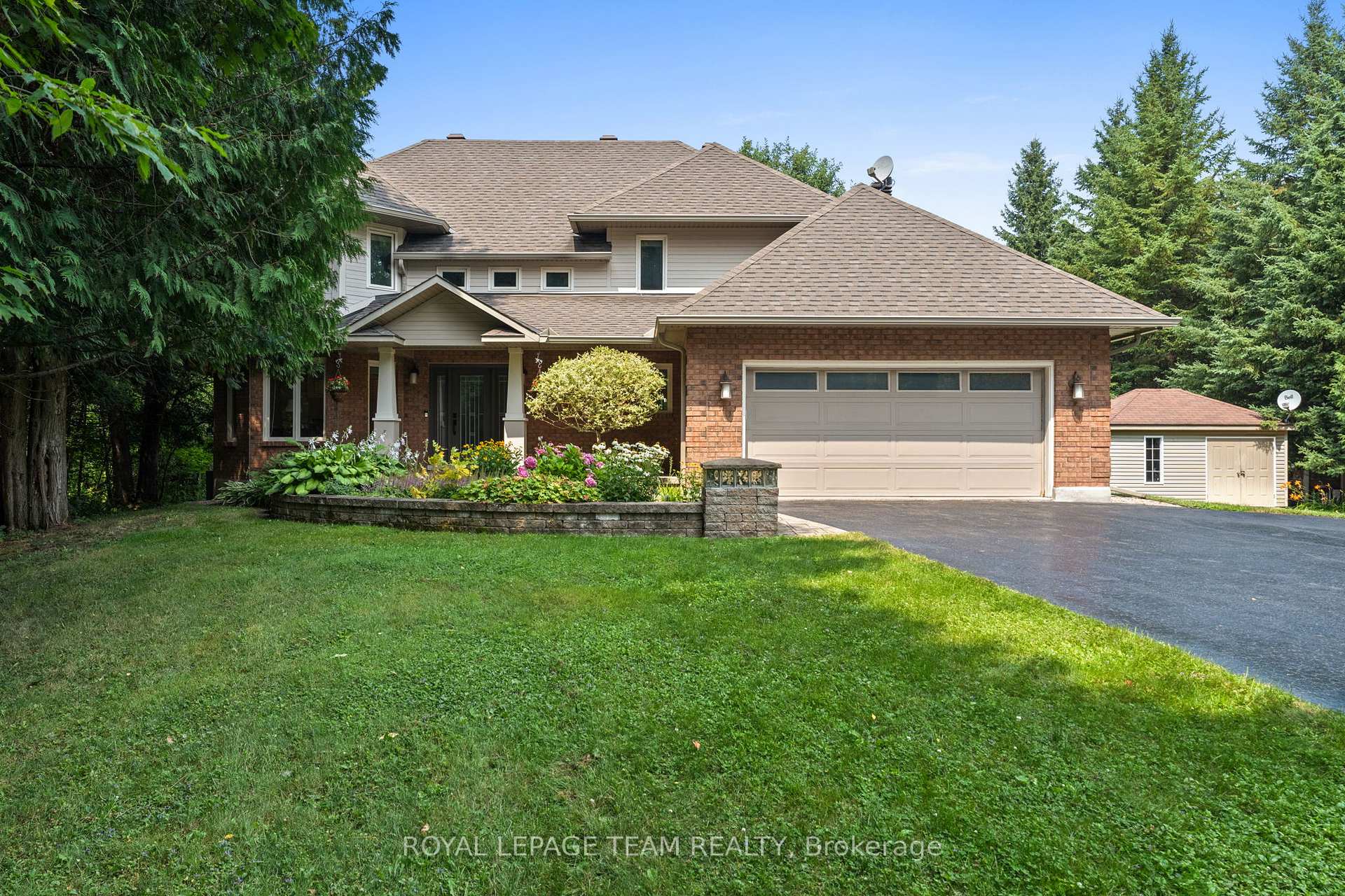 Photo 1 of 10 Weldale Drive, Ottawa, Kanata - Rural Kanata (Central) — HOMEH