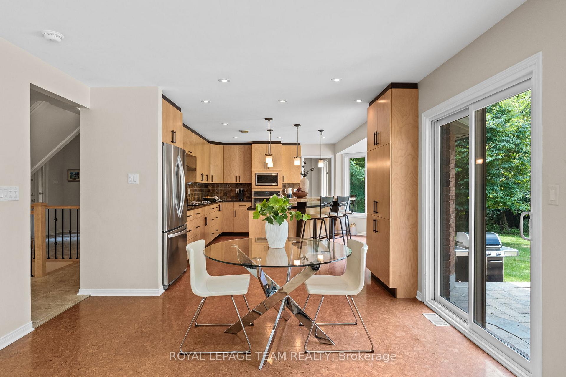 Photo 10 of 10 Weldale Drive, Ottawa, Kanata - Rural Kanata (Central) — HOMEH