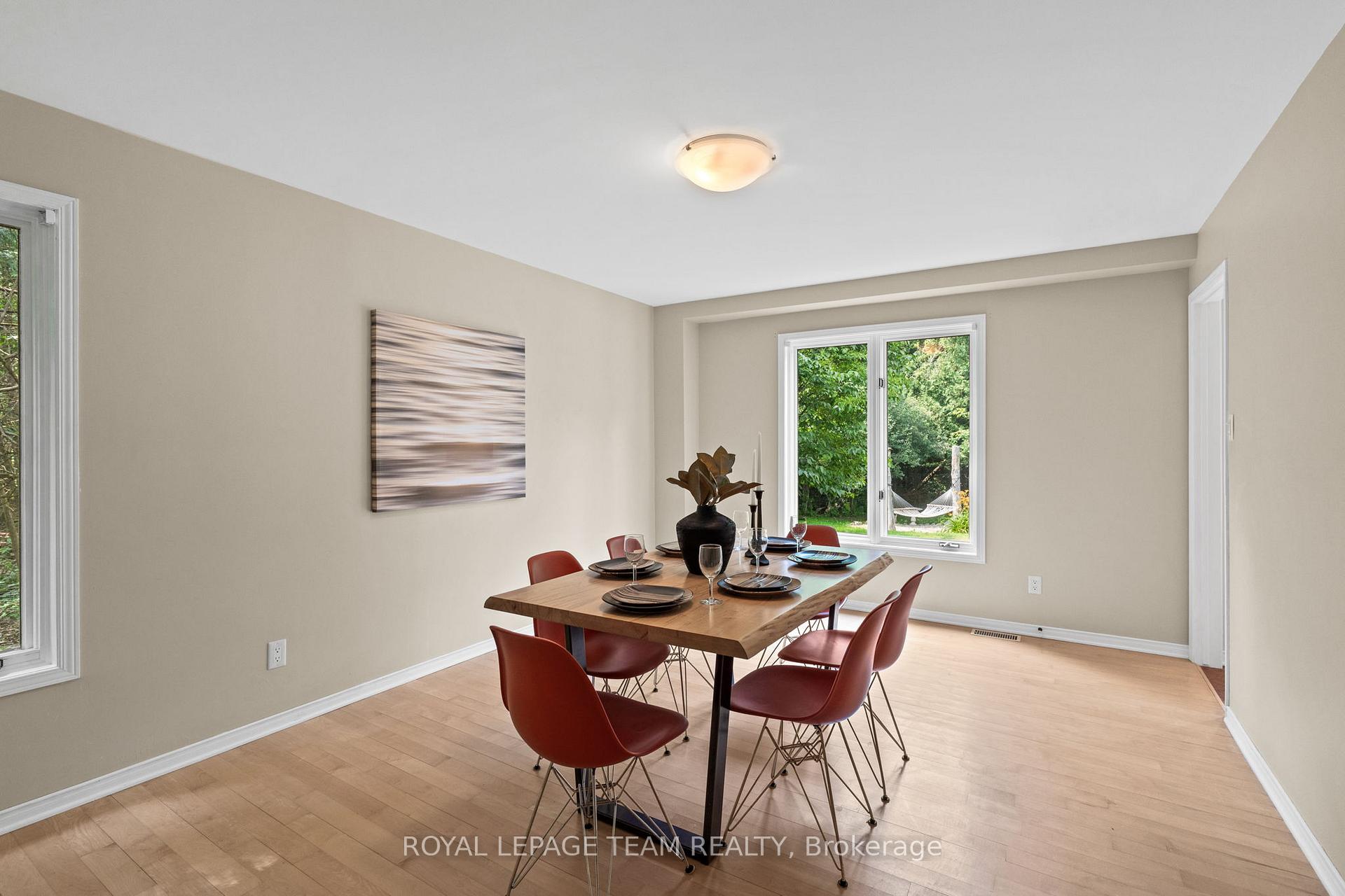 Photo 17 of 10 Weldale Drive, Ottawa, Kanata - Rural Kanata (Central) — HOMEH