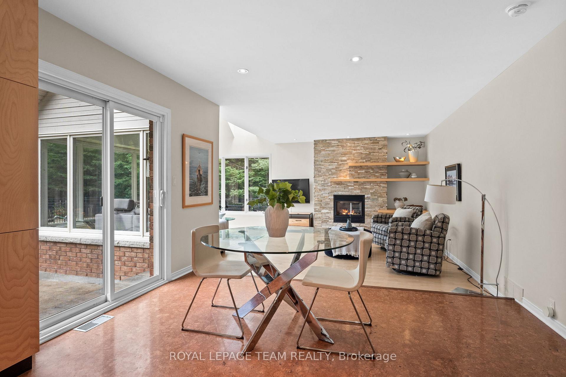 Photo 18 of 10 Weldale Drive, Ottawa, Kanata - Rural Kanata (Central) — HOMEH