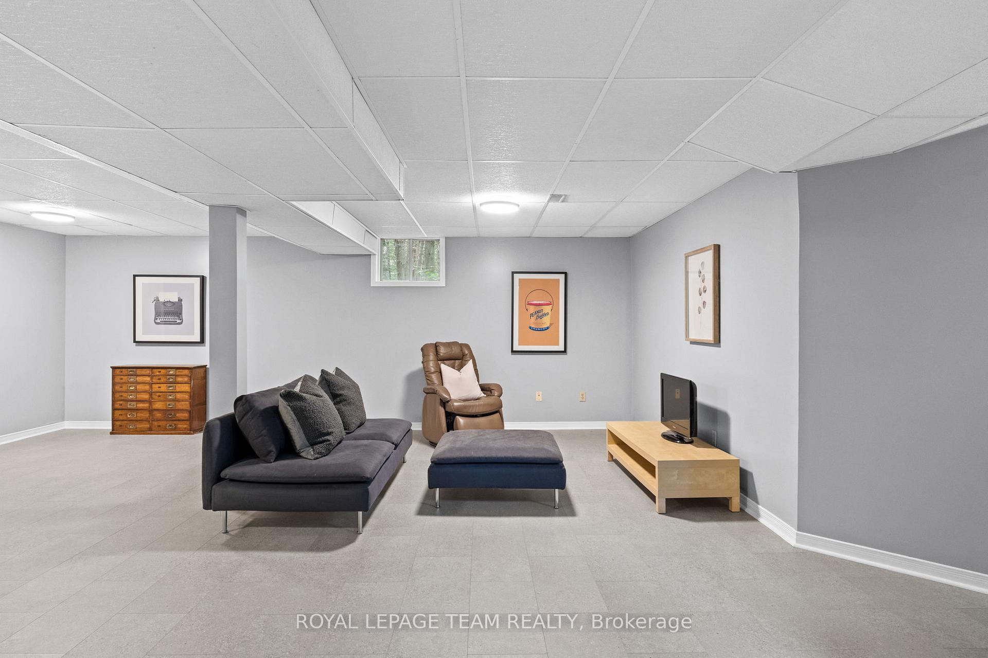 Photo 39 of 10 Weldale Drive, Ottawa, Kanata - Rural Kanata (Central) — HOMEH