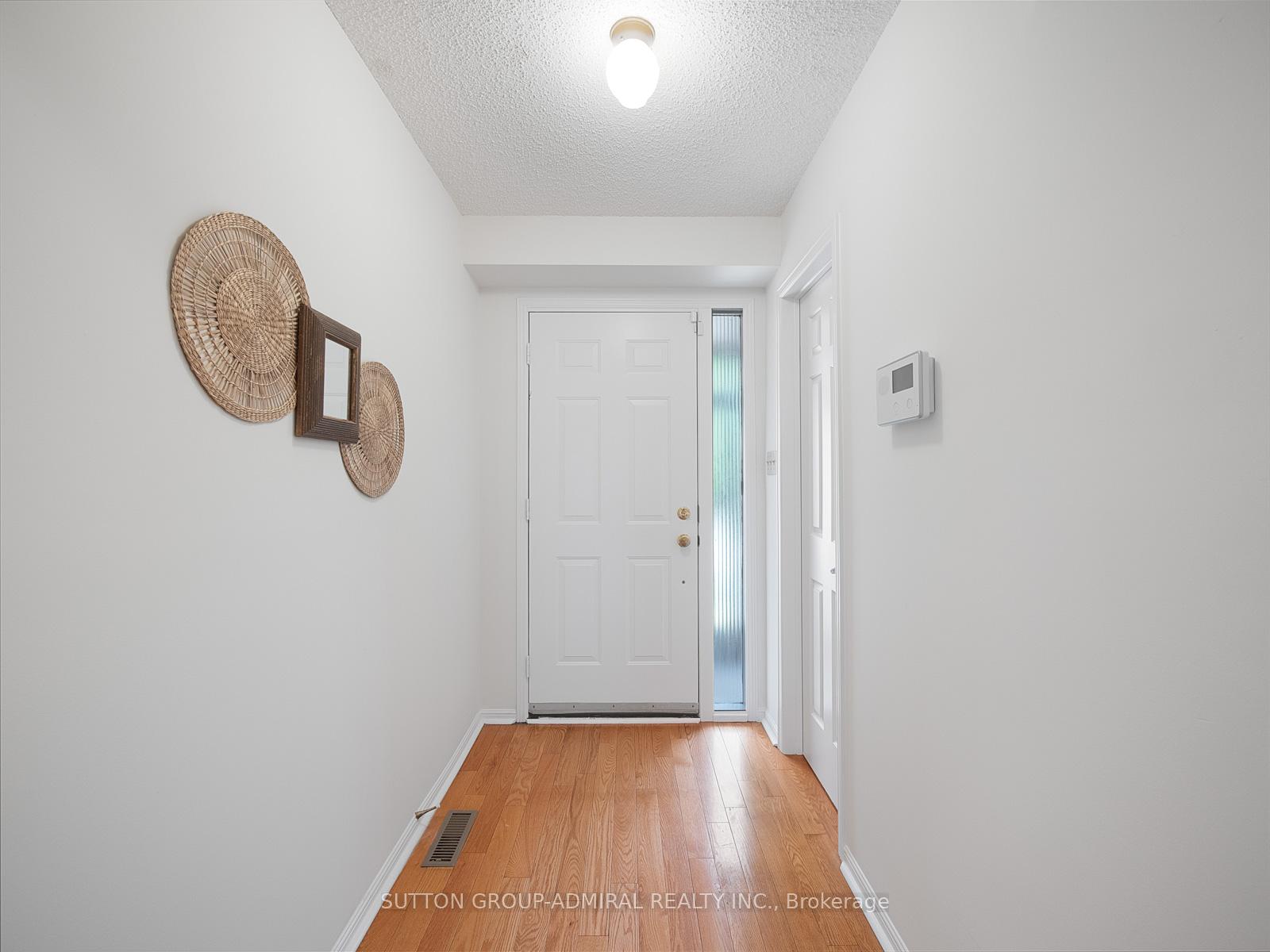 Photo 3 of 66 Graham Crescent, Markham, Raymerville — HOMEH