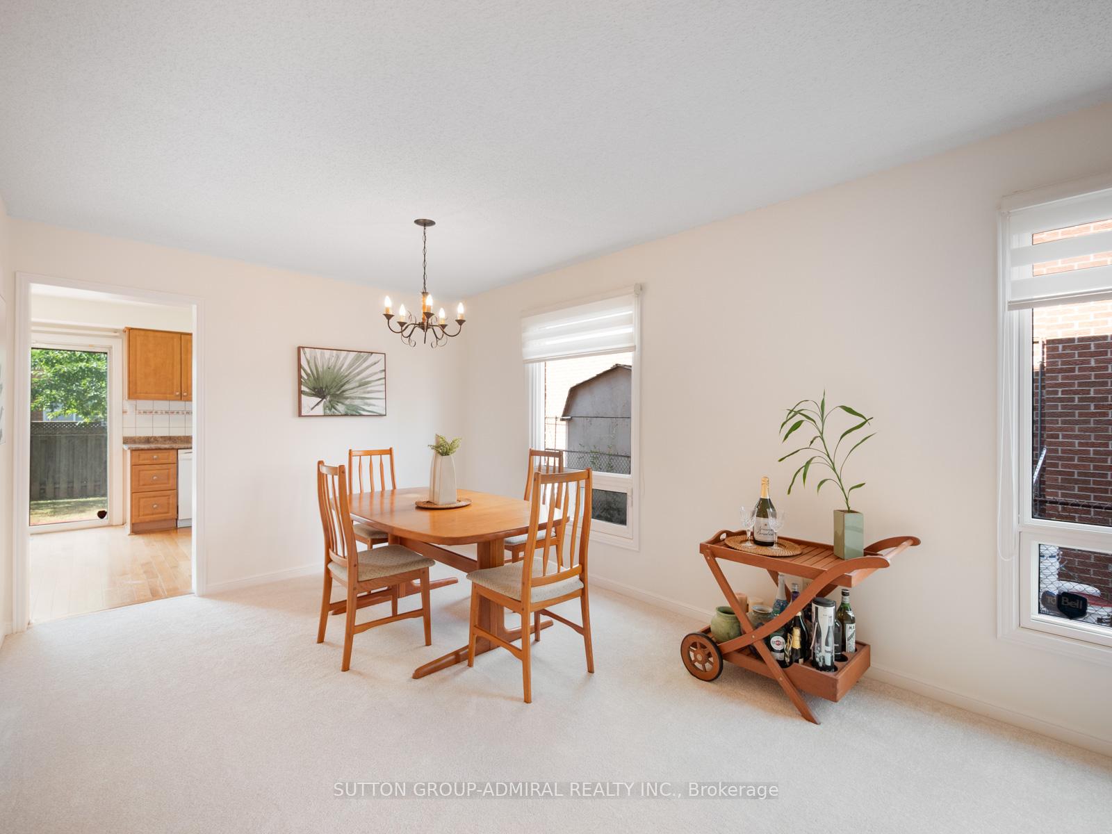 Photo 5 of 66 Graham Crescent, Markham, Raymerville — HOMEH