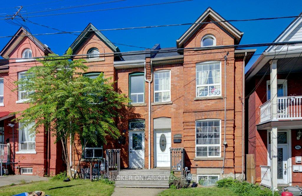 Photo 2 of 297 Bay Street N, Hamilton, Central — HOMEH