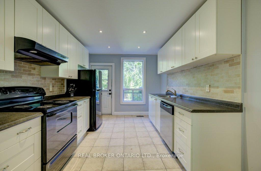 Photo 10 of 297 Bay Street N, Hamilton, Central — HOMEH