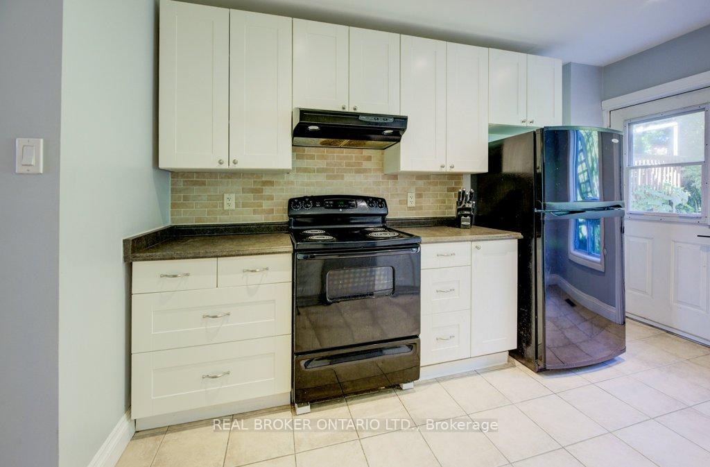 Photo 12 of 297 Bay Street N, Hamilton, Central — HOMEH