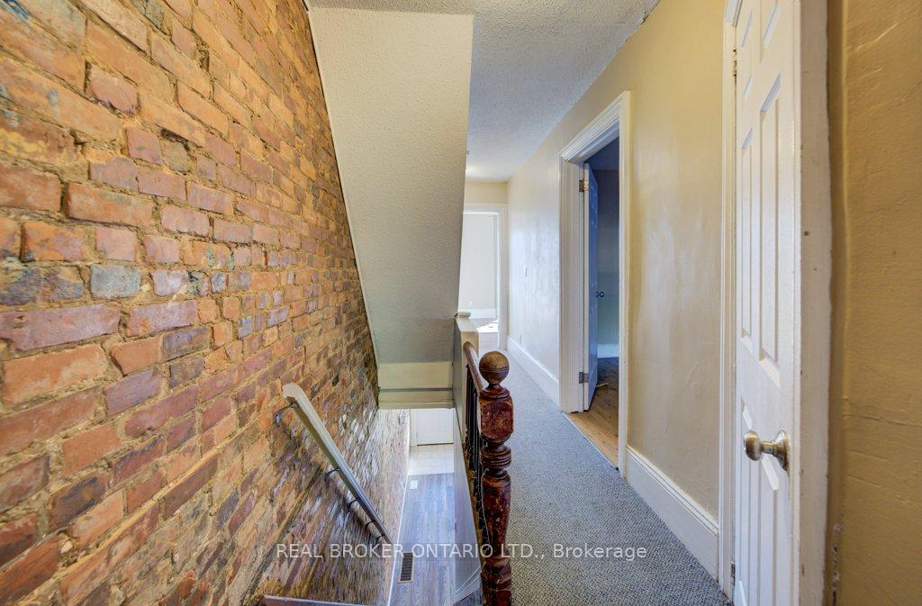 Photo 15 of 297 Bay Street N, Hamilton, Central — HOMEH