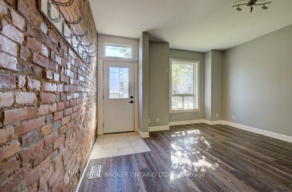Photo 27 of 297 Bay Street N, Hamilton, Central — HOMEH