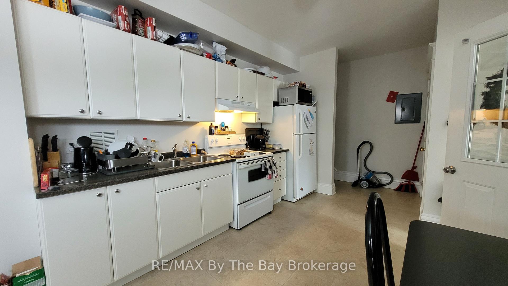 Photo 7 of Unit Unit 1, 587 Yonge Street, Midland — HOMEH