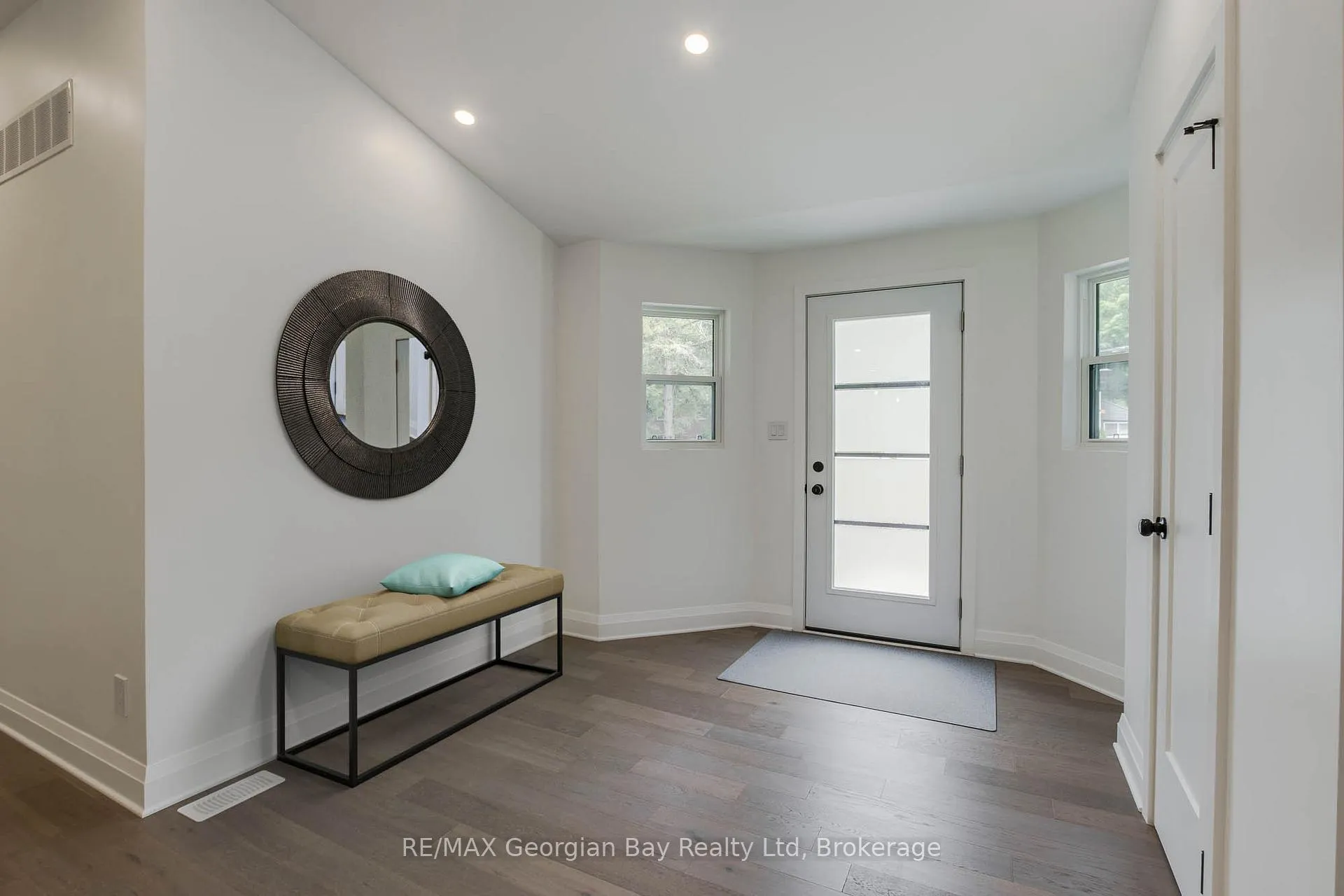 Photo 5 of 1311 Everton Road, Midland — HOMEH