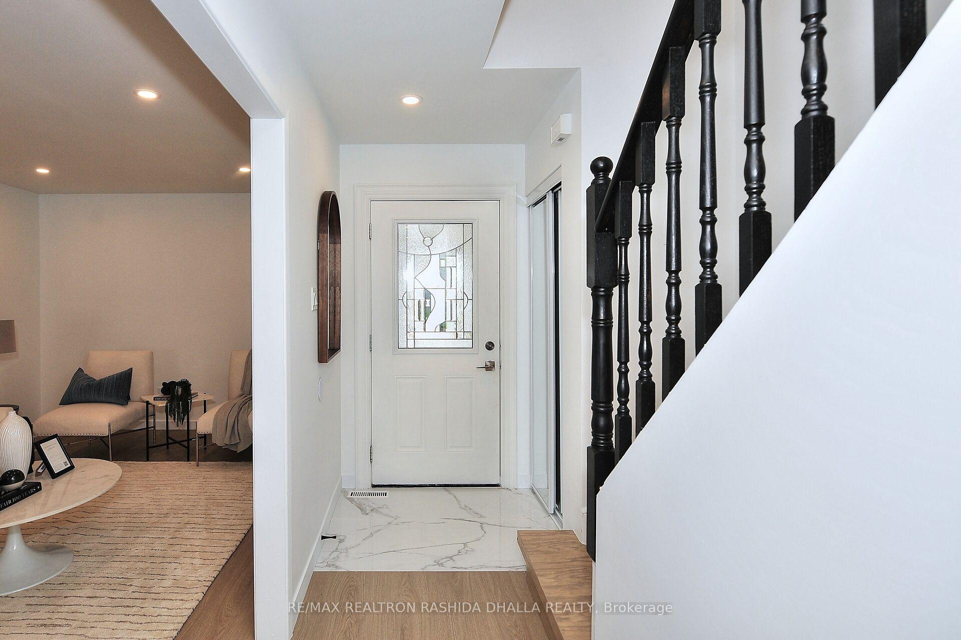 Photo 5 of 19 Rosseter Road, Markham, Middlefield — HOMEH