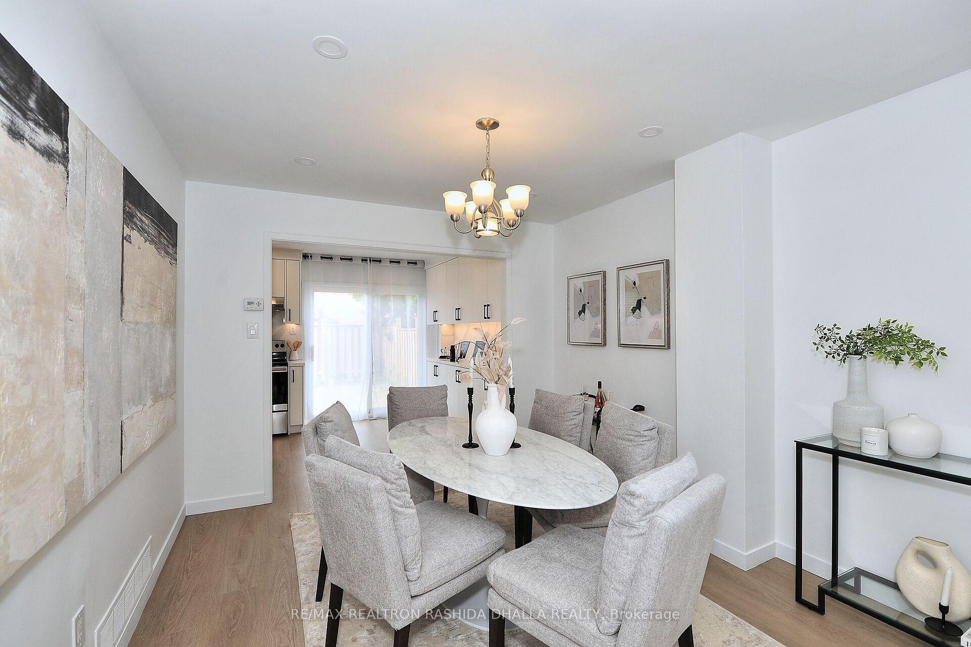 Photo 11 of 19 Rosseter Road, Markham, Middlefield — HOMEH