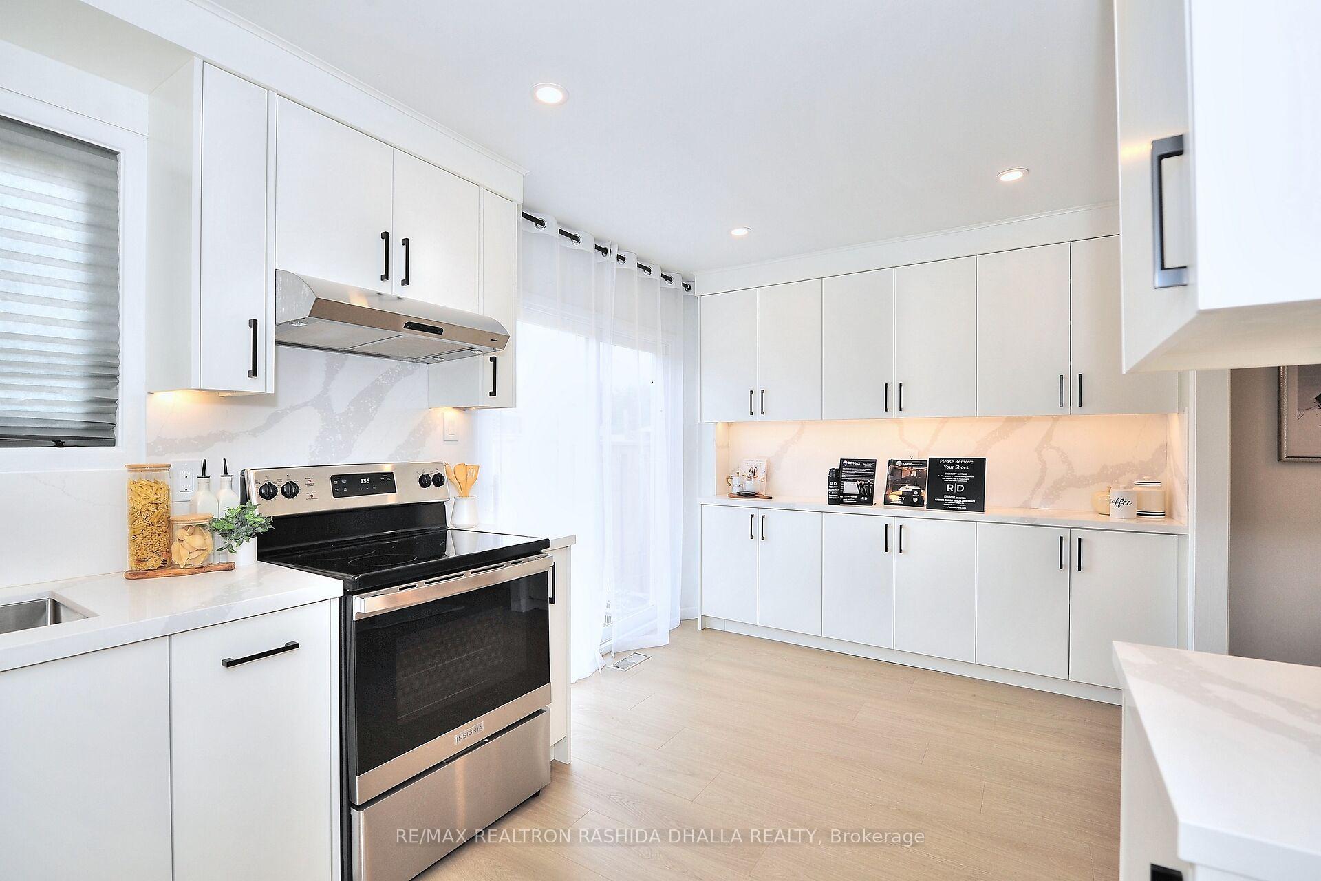 Photo 14 of 19 Rosseter Road, Markham, Middlefield — HOMEH