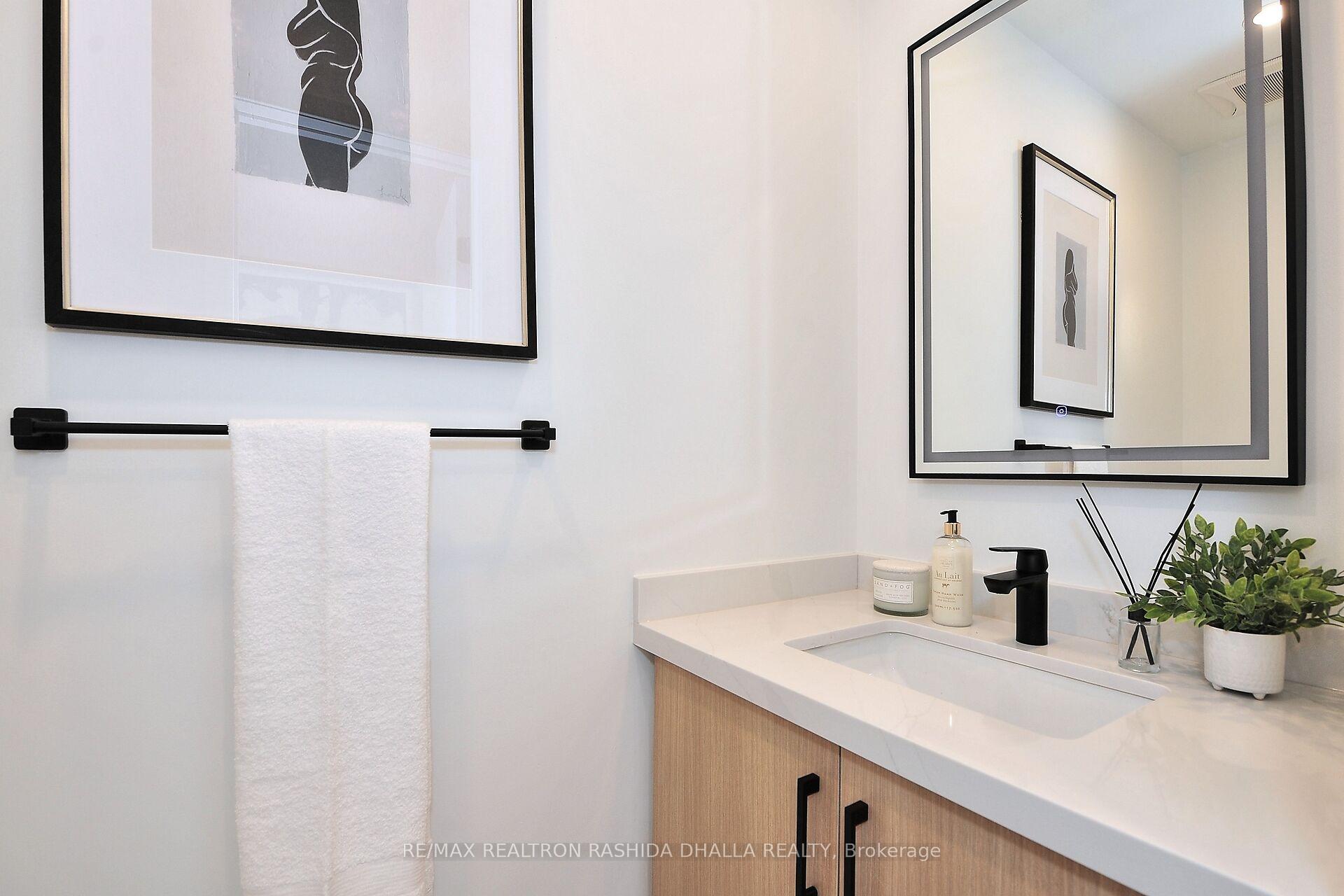 Photo 17 of 19 Rosseter Road, Markham, Middlefield — HOMEH