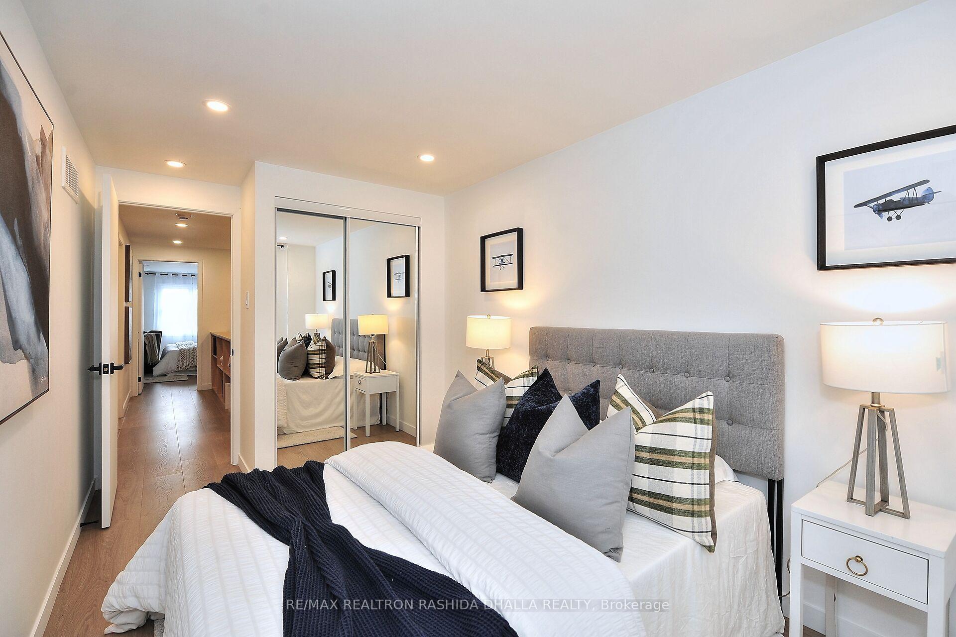 Photo 32 of 19 Rosseter Road, Markham, Middlefield — HOMEH