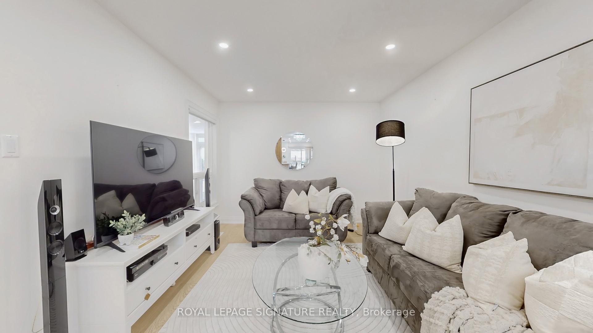 Photo 3 of 85 Goodwood Drive, Markham, Middlefield — HOMEH