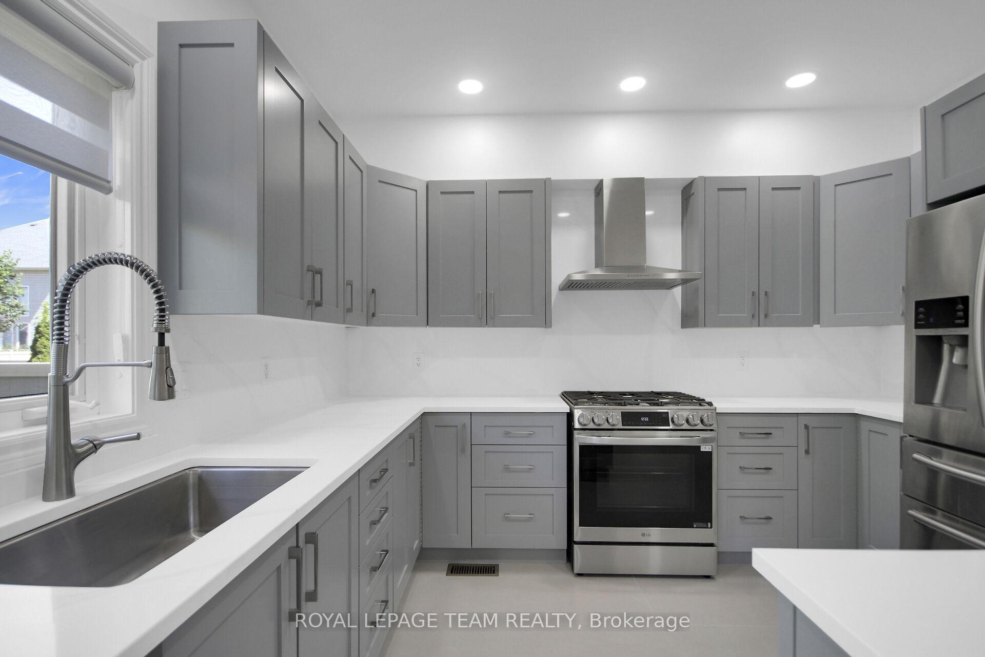 Photo 14 of 101 Bridle Park Drive, Ottawa, Kanata - Bridlewood — HOMEH