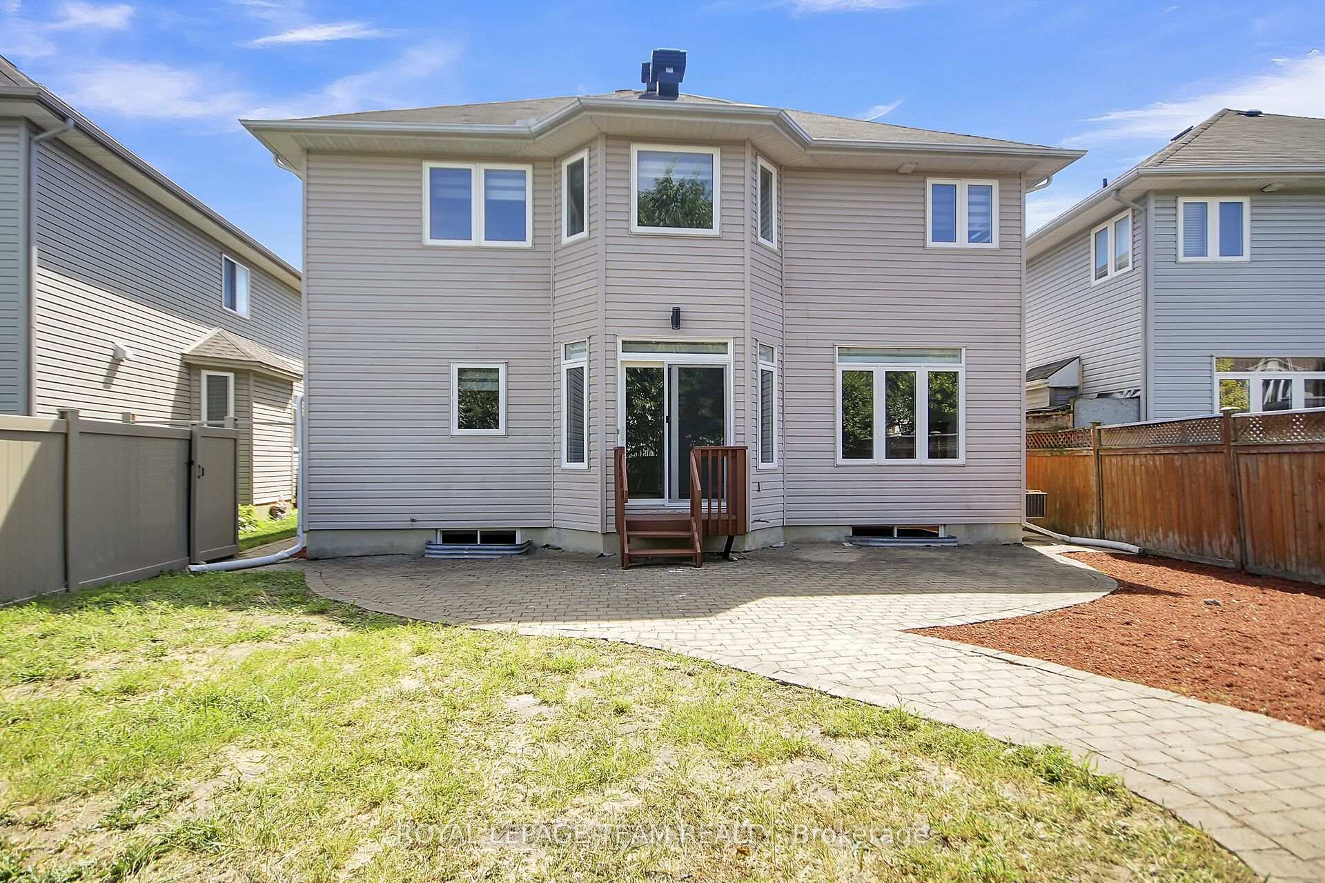 Photo 37 of 101 Bridle Park Drive, Ottawa, Kanata - Bridlewood — HOMEH