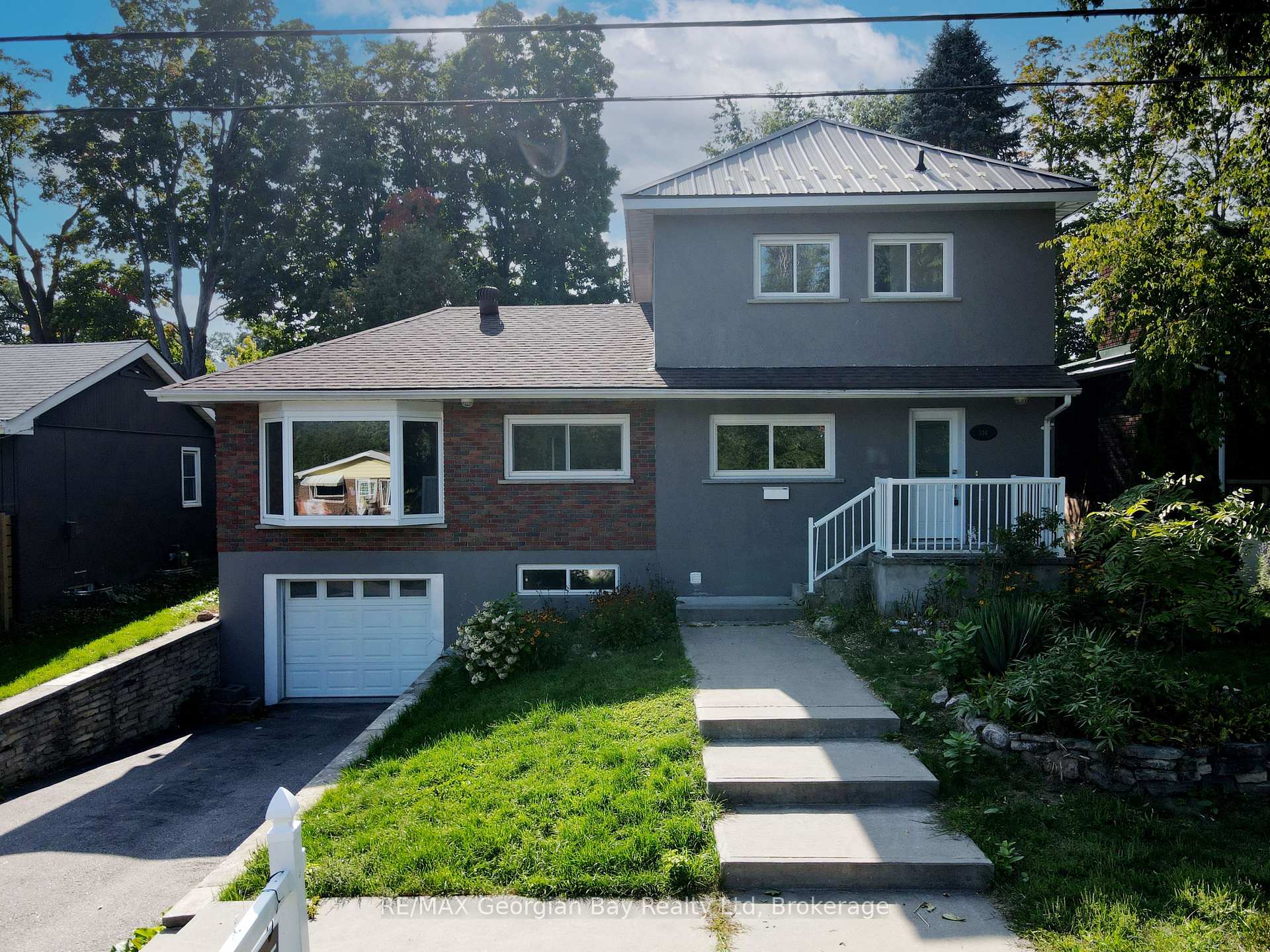 Photo 1 of 124 Ninth Street, Midland — HOMEH