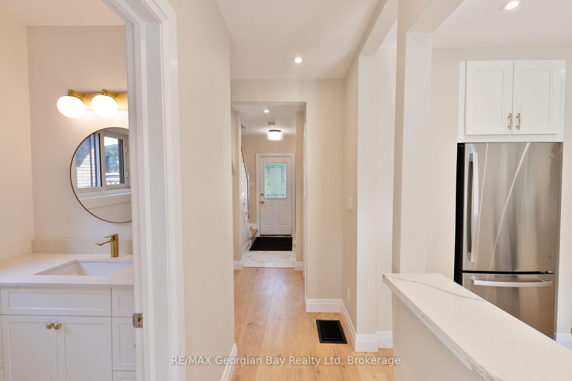 Photo 14 of 124 Ninth Street, Midland — HOMEH