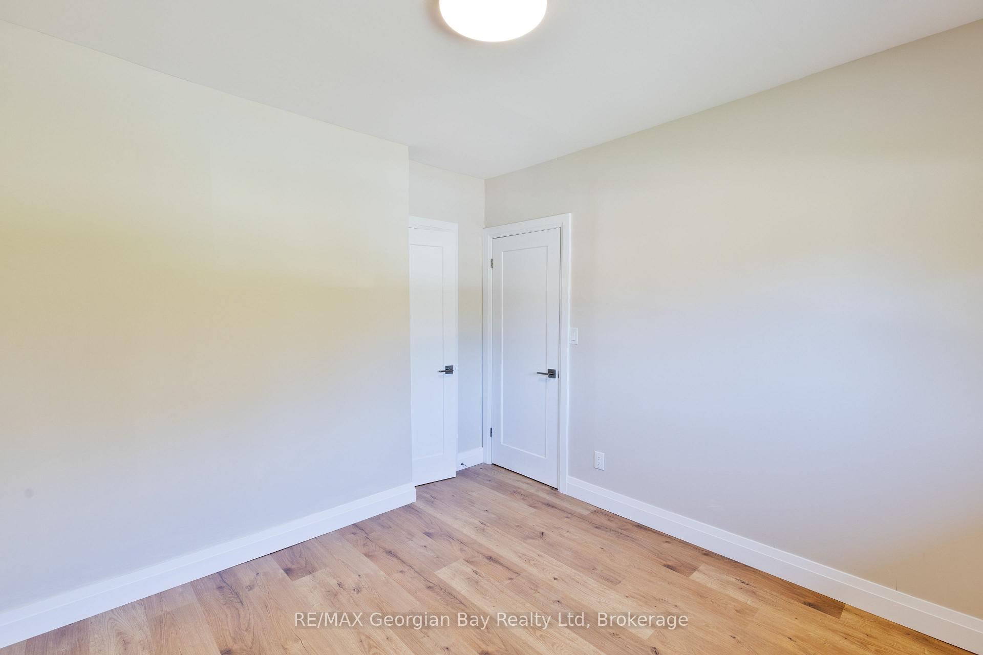 Photo 18 of 124 Ninth Street, Midland — HOMEH
