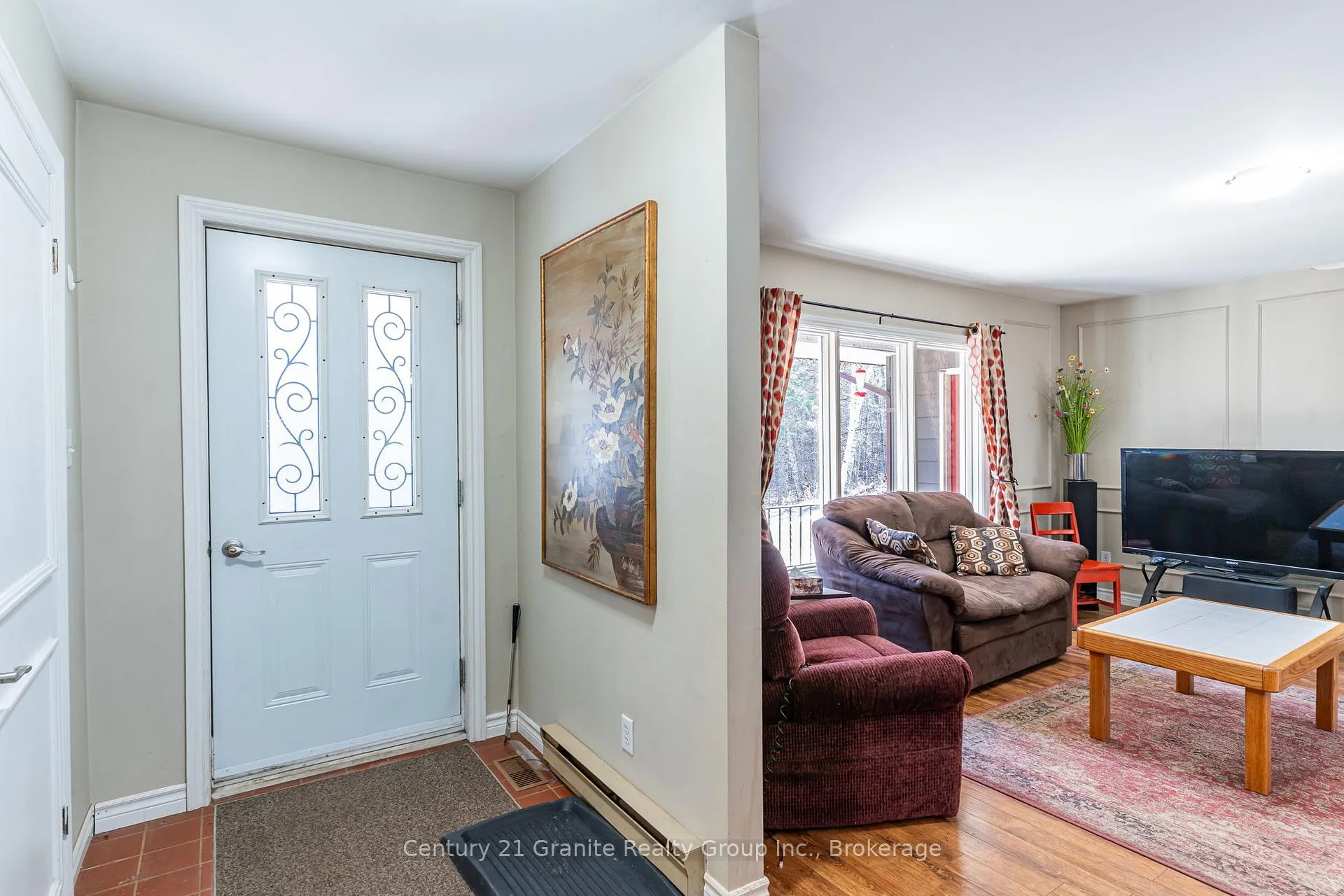 Photo 4 of 1061 Clear Lake Road, Minden Hills, Lutterworth — HOMEH