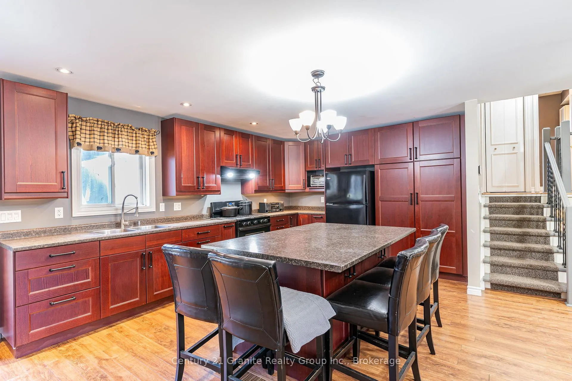 Photo 8 of 1061 Clear Lake Road, Minden Hills, Lutterworth — HOMEH