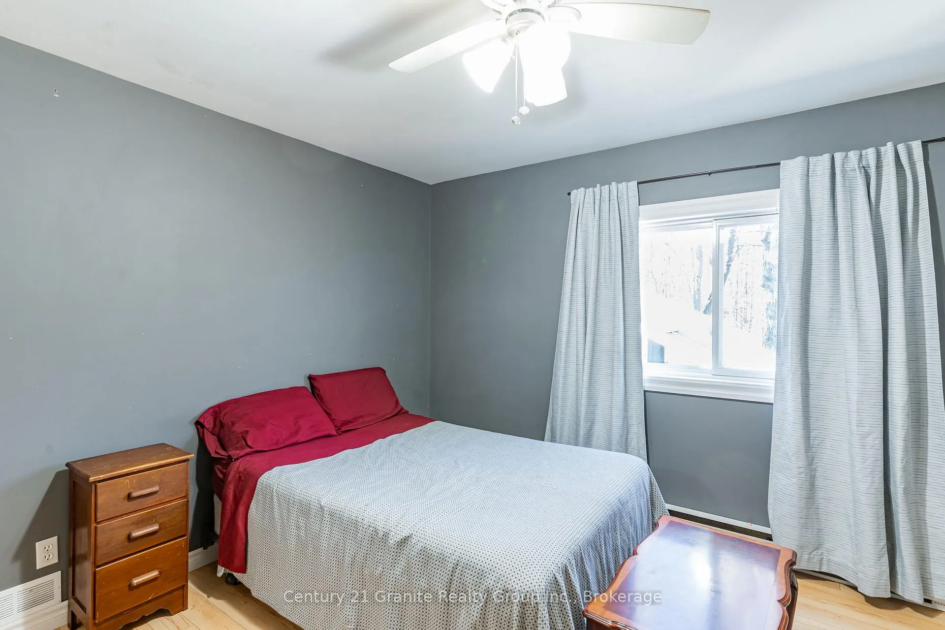 Photo 14 of 1061 Clear Lake Road, Minden Hills, Lutterworth — HOMEH