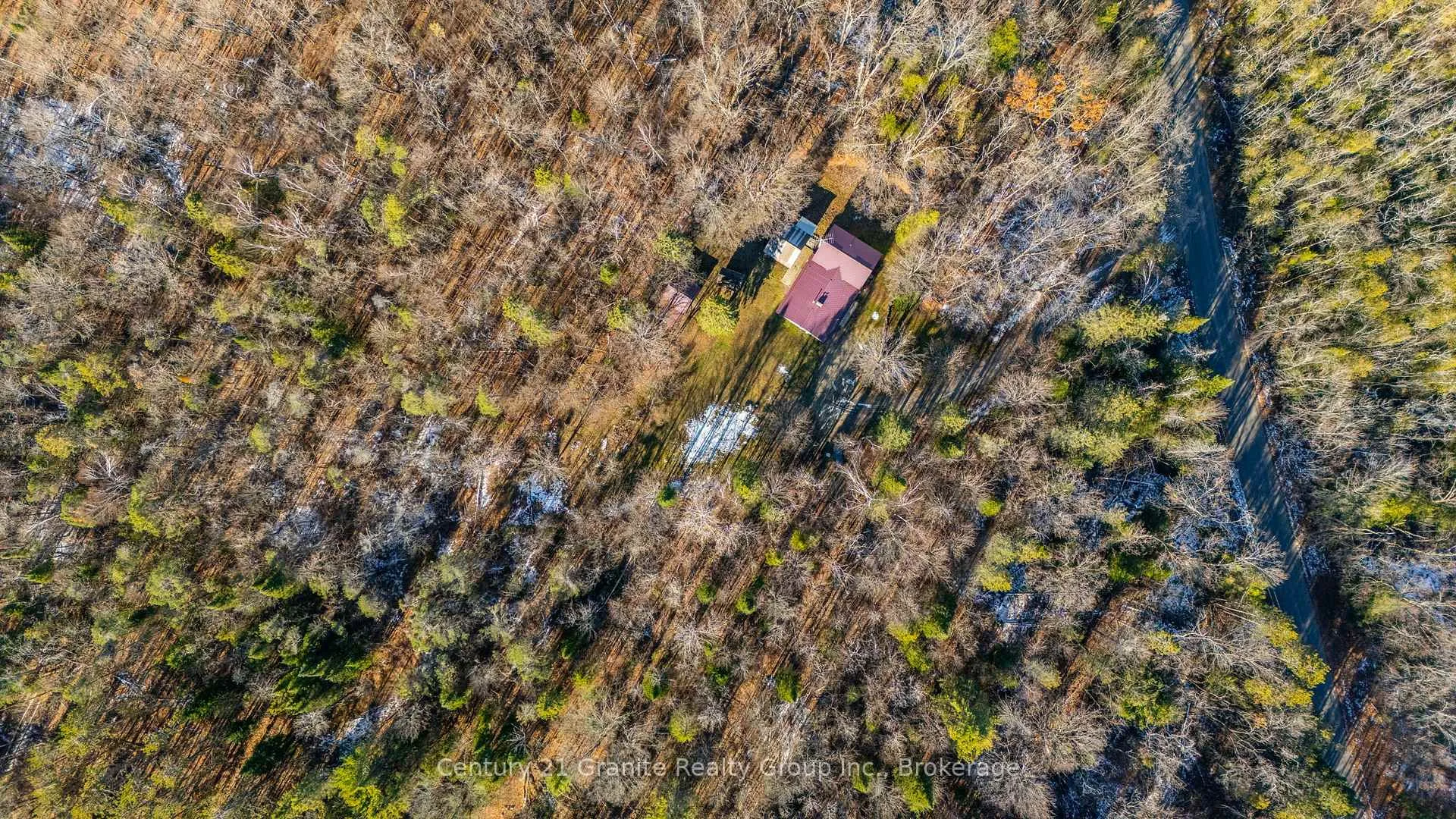 Photo 37 of 1061 Clear Lake Road, Minden Hills, Lutterworth — HOMEH