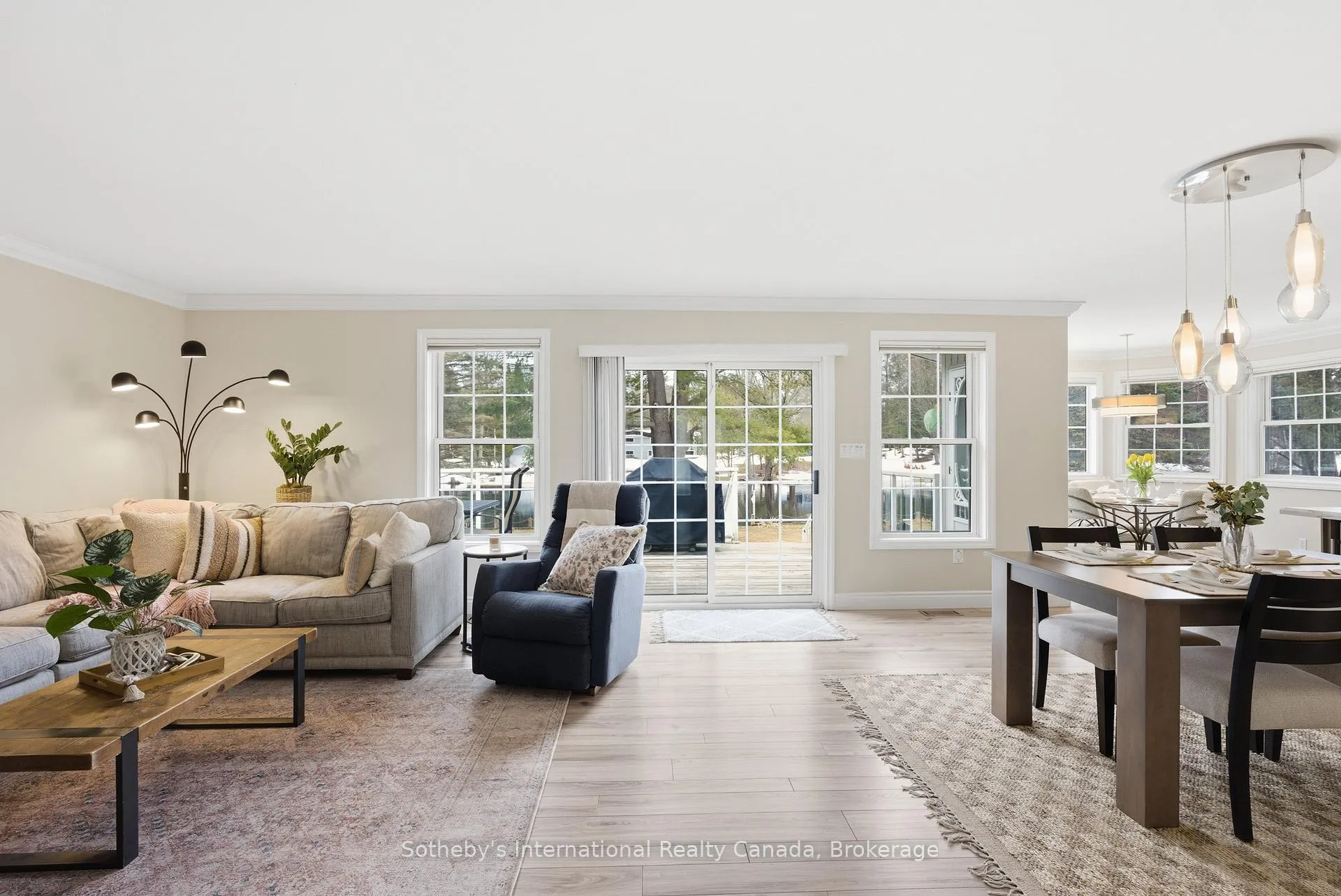 Photo 8 of 1099 Davis Drive, Gravenhurst, Morrison — HOMEH