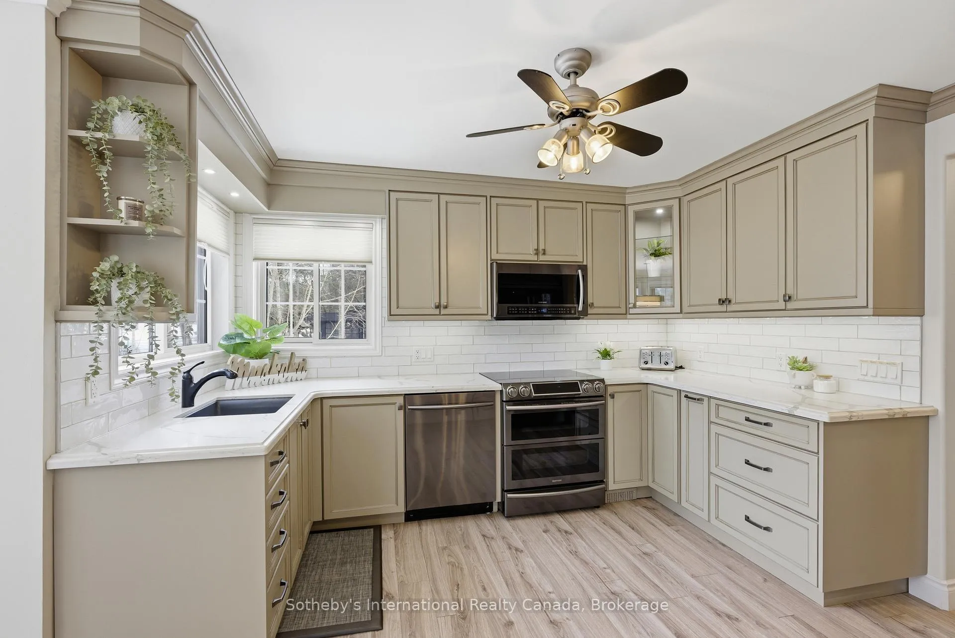 Photo 14 of 1099 Davis Drive, Gravenhurst, Morrison — HOMEH