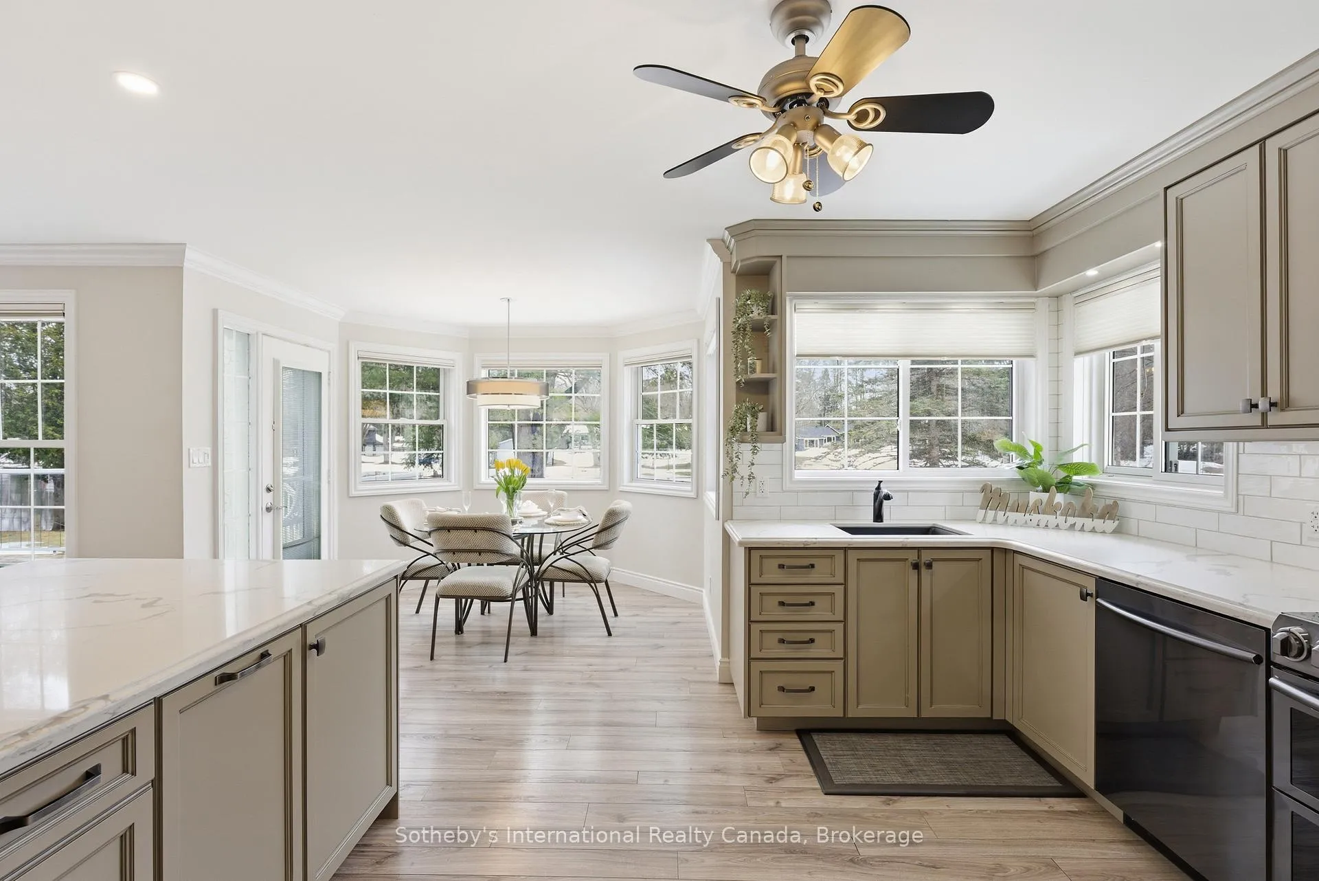 Photo 16 of 1099 Davis Drive, Gravenhurst, Morrison — HOMEH