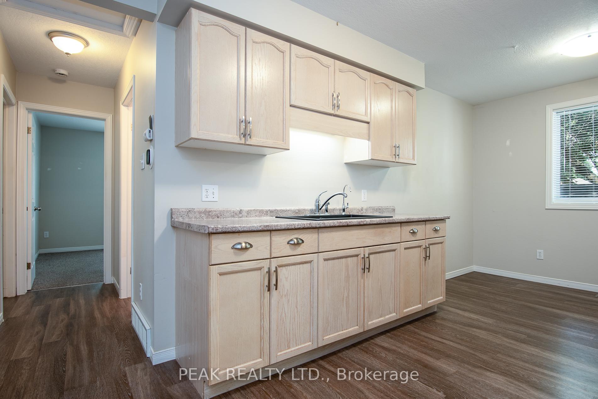 Photo 11 of 9 Macville Avenue, Kitchener — HOMEH