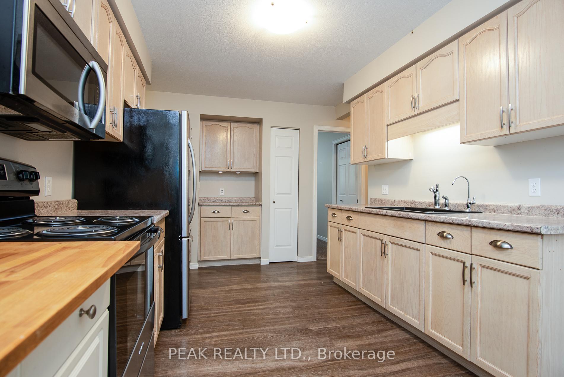 Photo 13 of 9 Macville Avenue, Kitchener — HOMEH