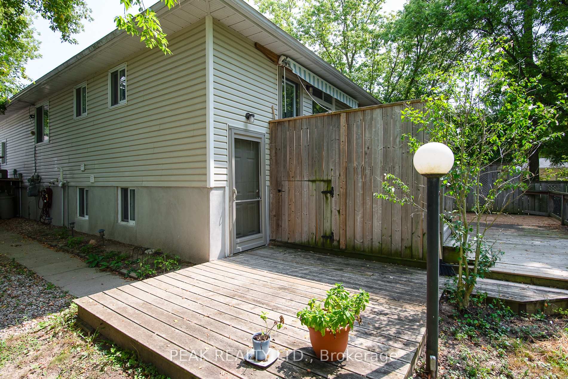 Photo 23 of 9 Macville Avenue, Kitchener — HOMEH