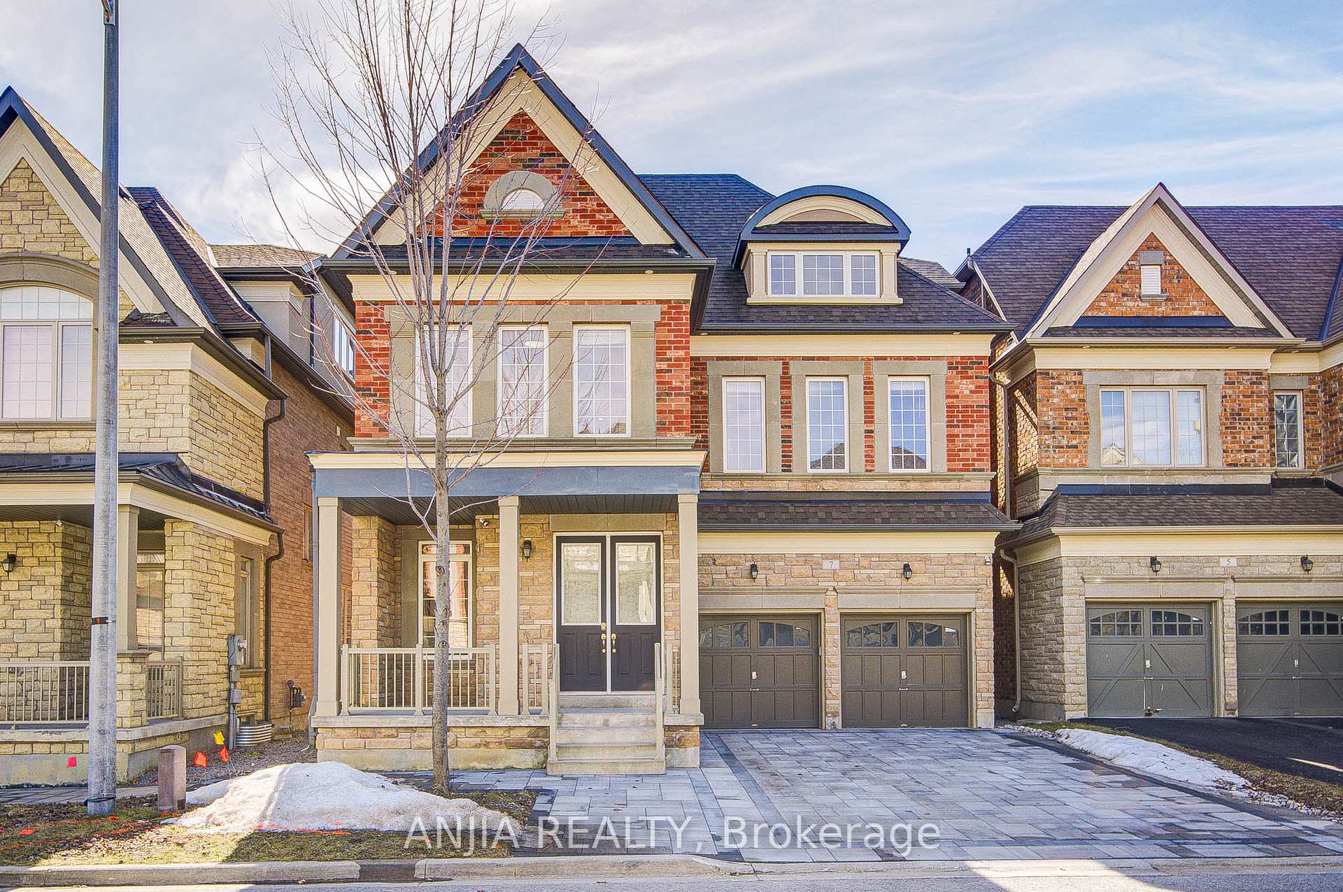 Photo 1 of 7 Mario Avenue, Markham, Cachet — HOMEH