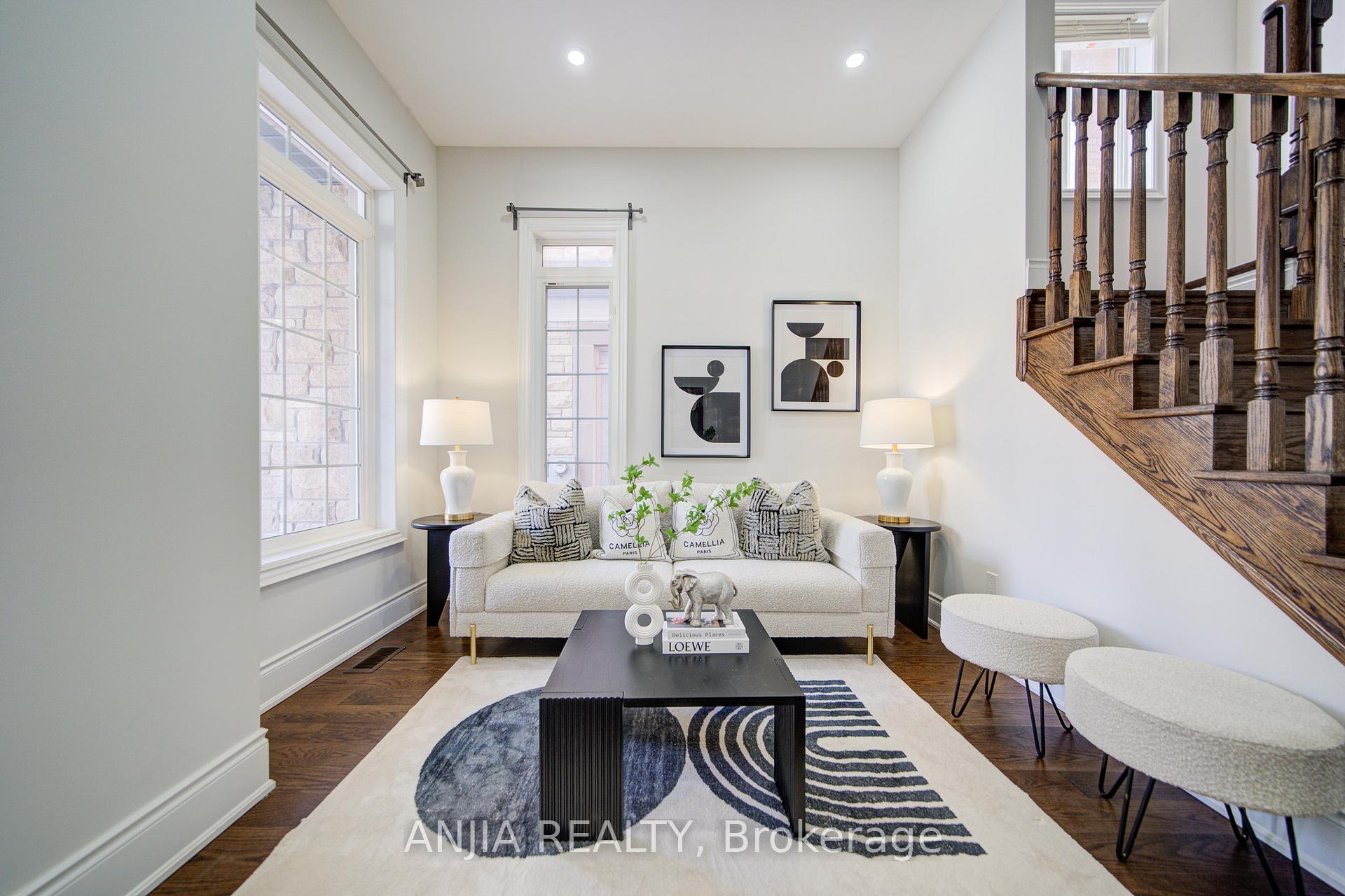 Photo 3 of 7 Mario Avenue, Markham, Cachet — HOMEH