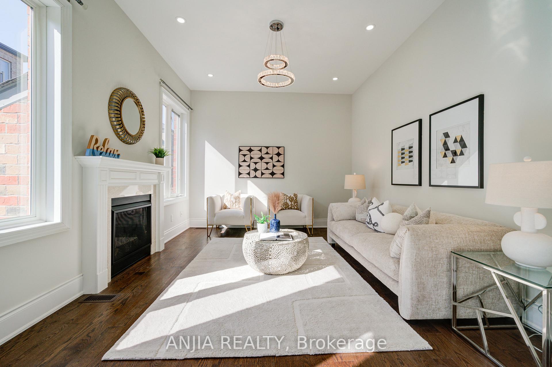 Photo 14 of 7 Mario Avenue, Markham, Cachet — HOMEH
