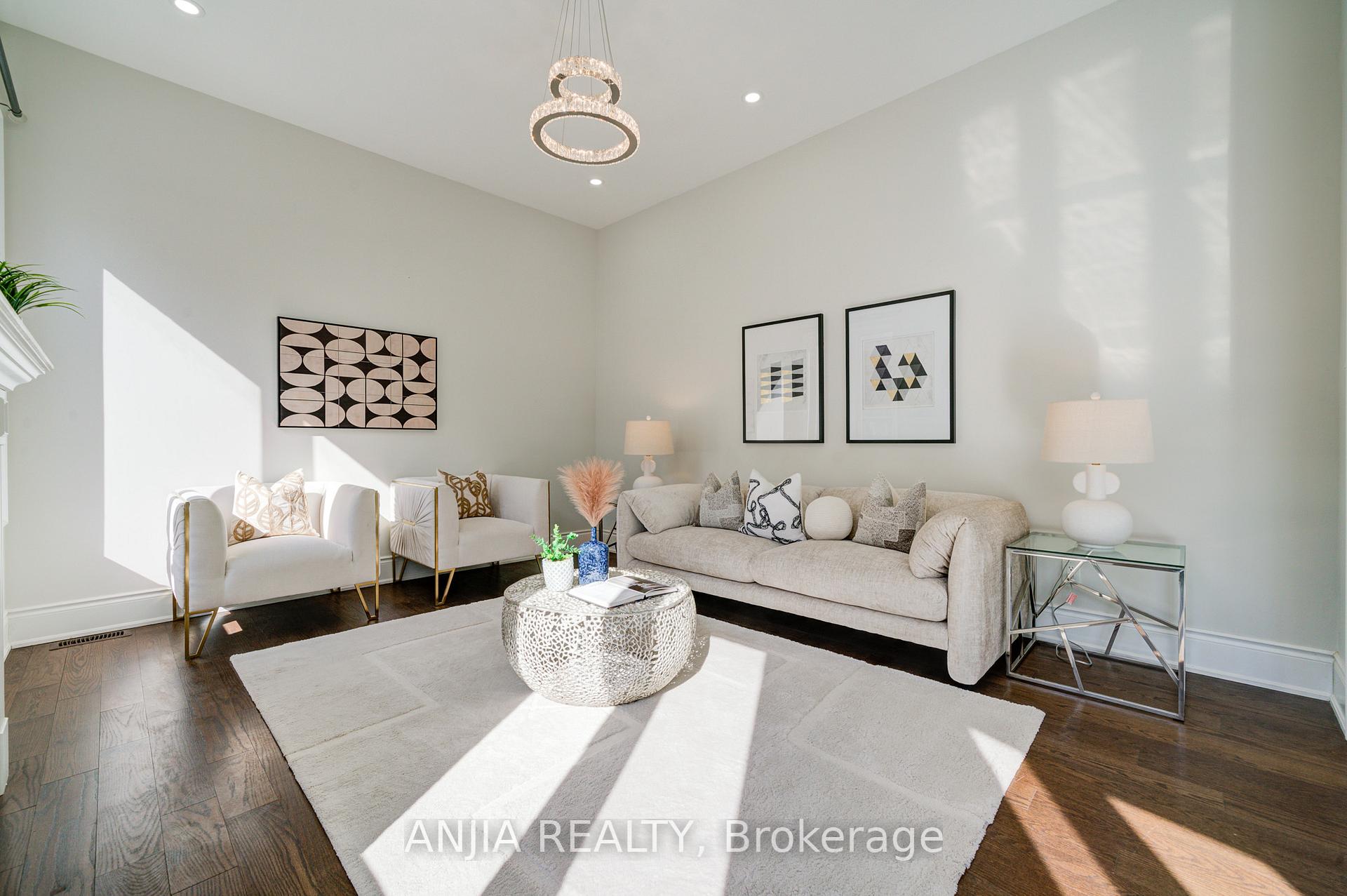 Photo 15 of 7 Mario Avenue, Markham, Cachet — HOMEH
