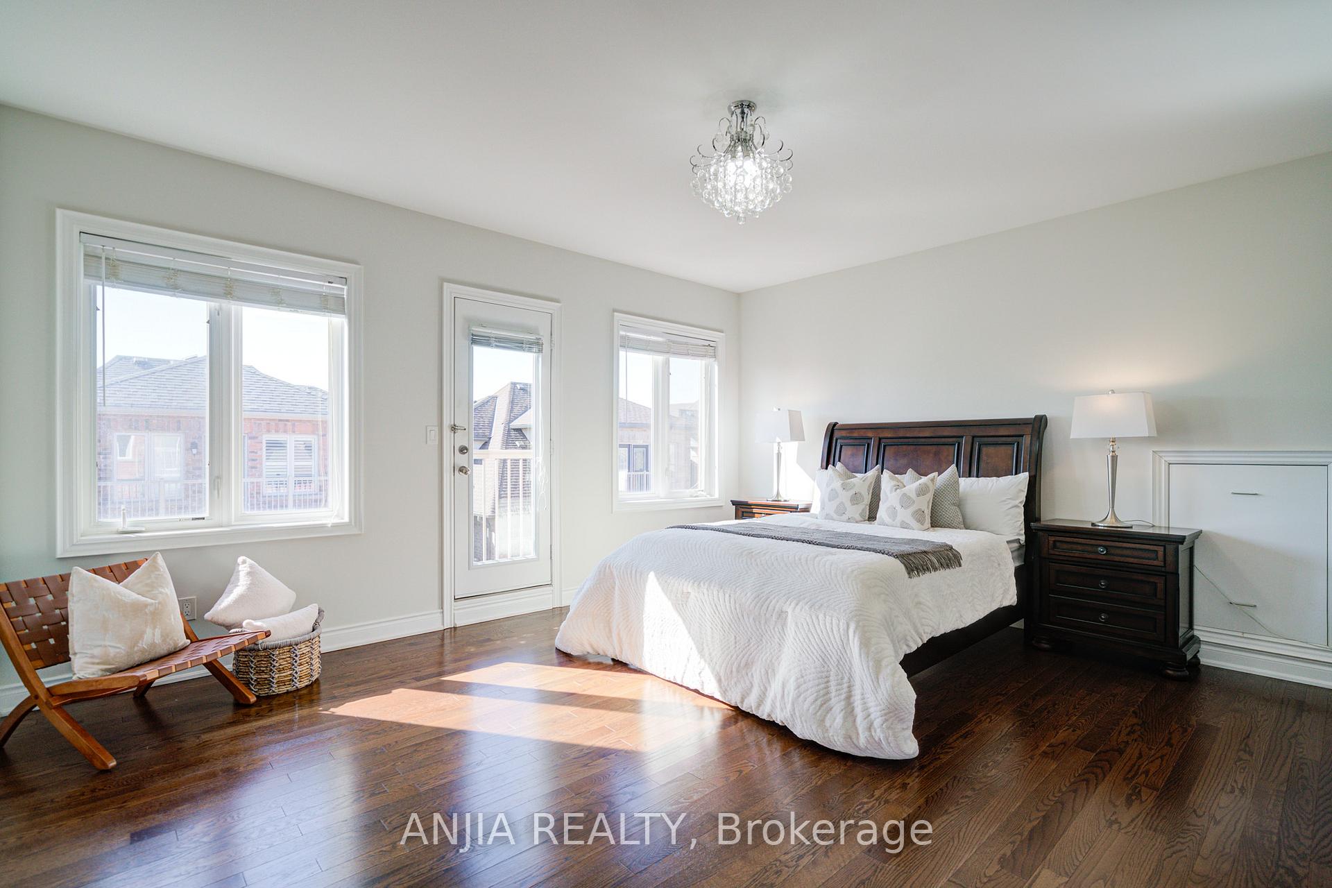 Photo 37 of 7 Mario Avenue, Markham, Cachet — HOMEH