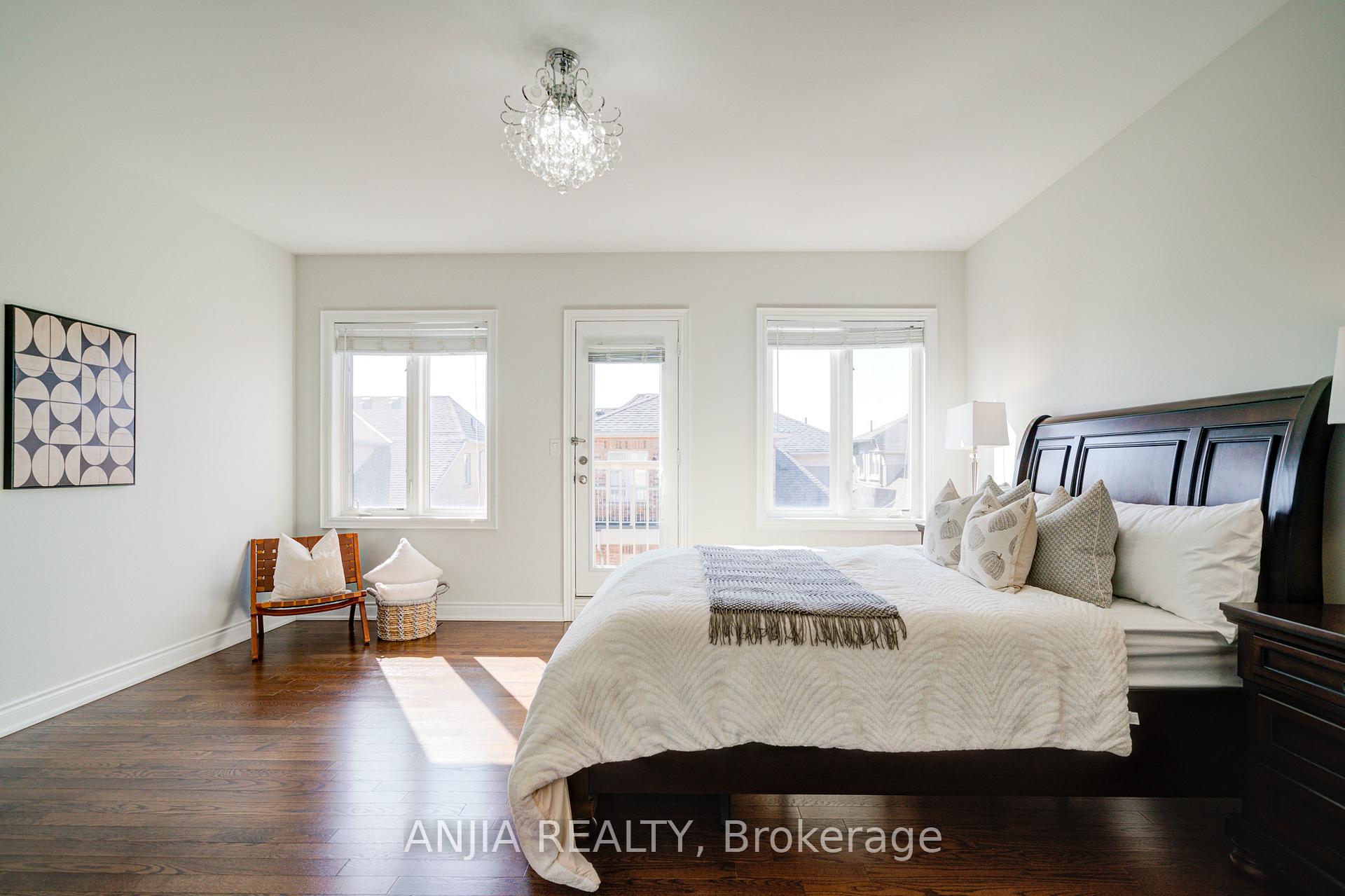 Photo 38 of 7 Mario Avenue, Markham, Cachet — HOMEH