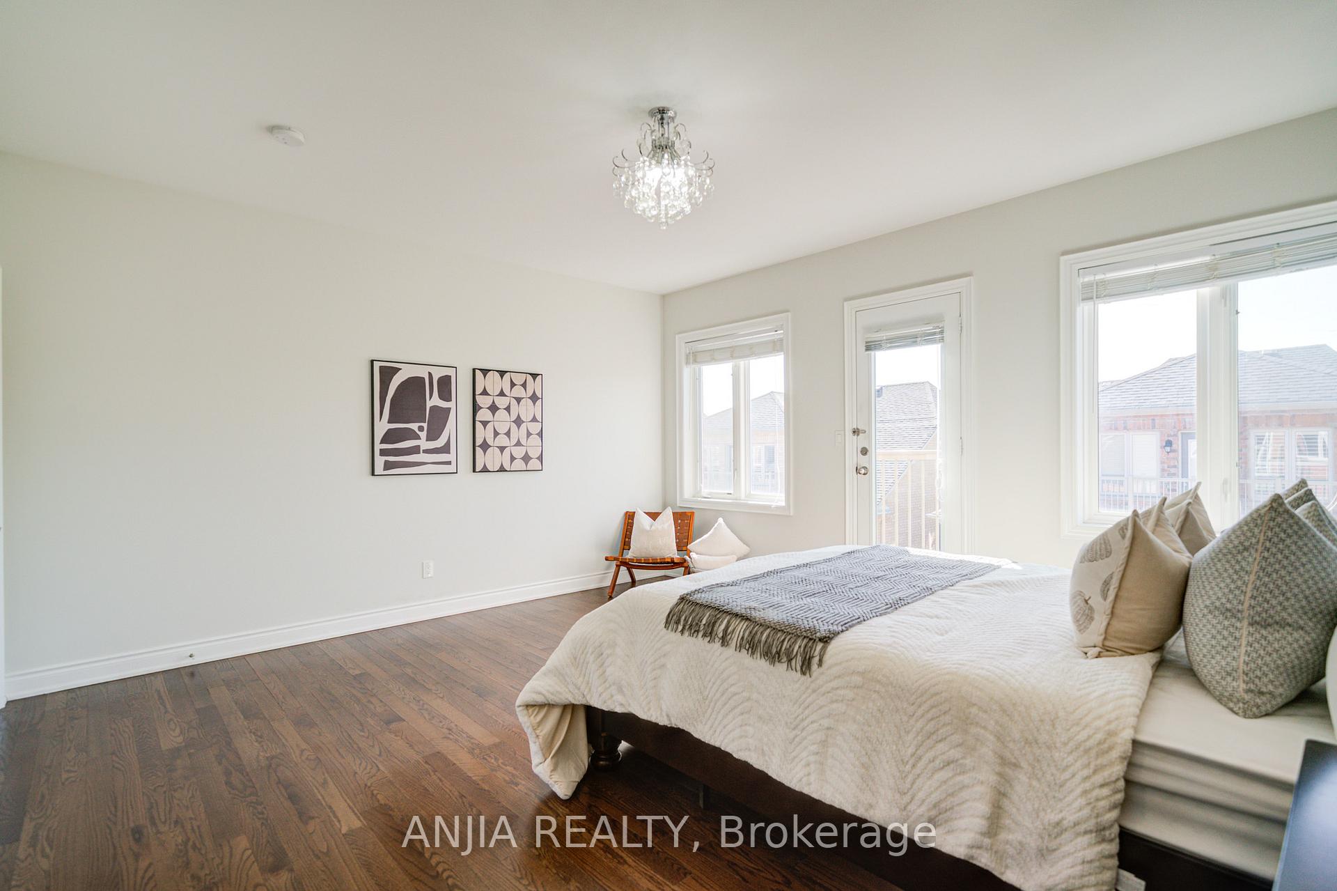 Photo 39 of 7 Mario Avenue, Markham, Cachet — HOMEH