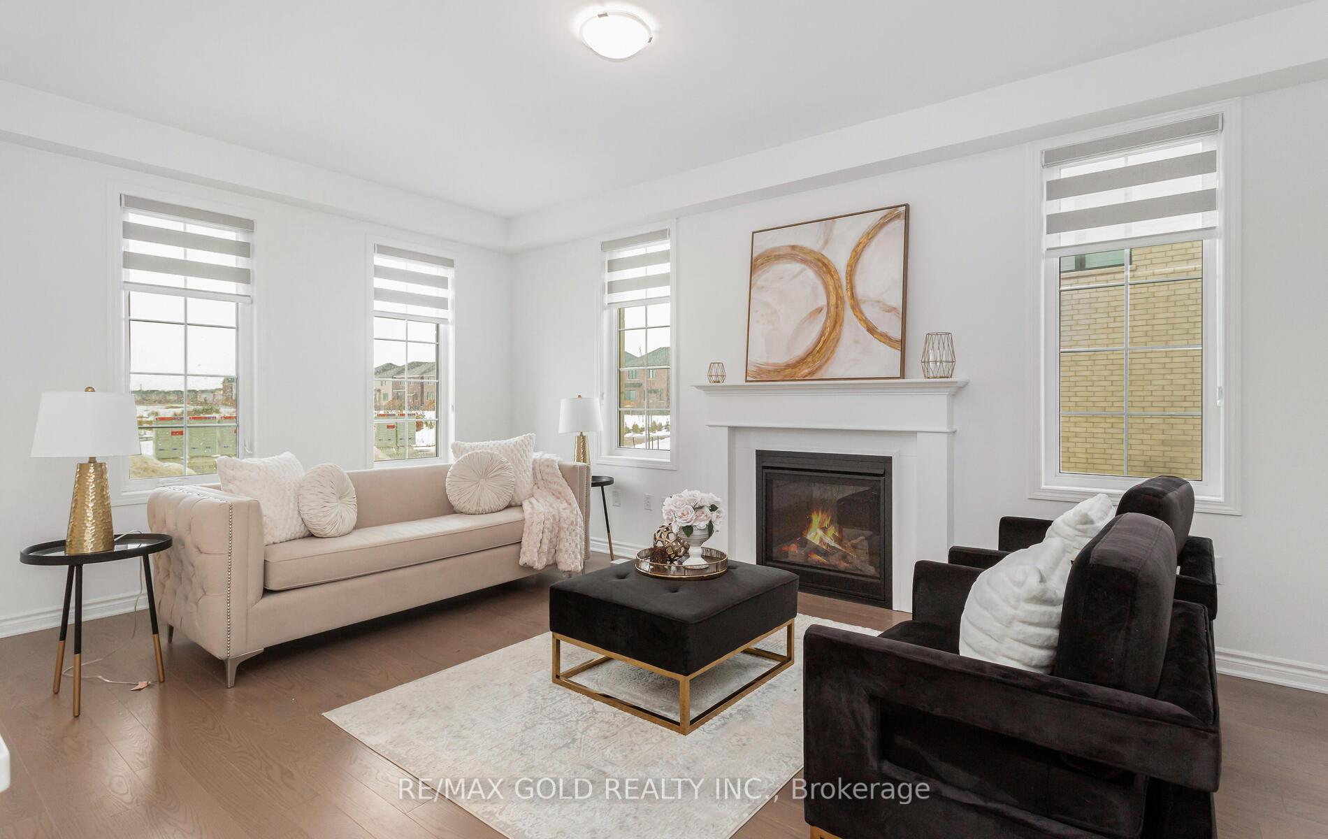 Photo 8 of 1603 Whitlock Avenue, Milton, Bowes — HOMEH