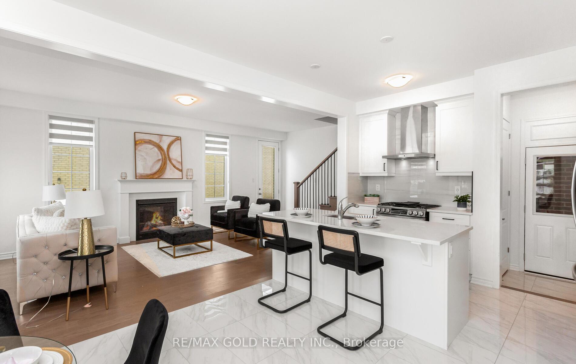 Photo 11 of 1603 Whitlock Avenue, Milton, Bowes — HOMEH